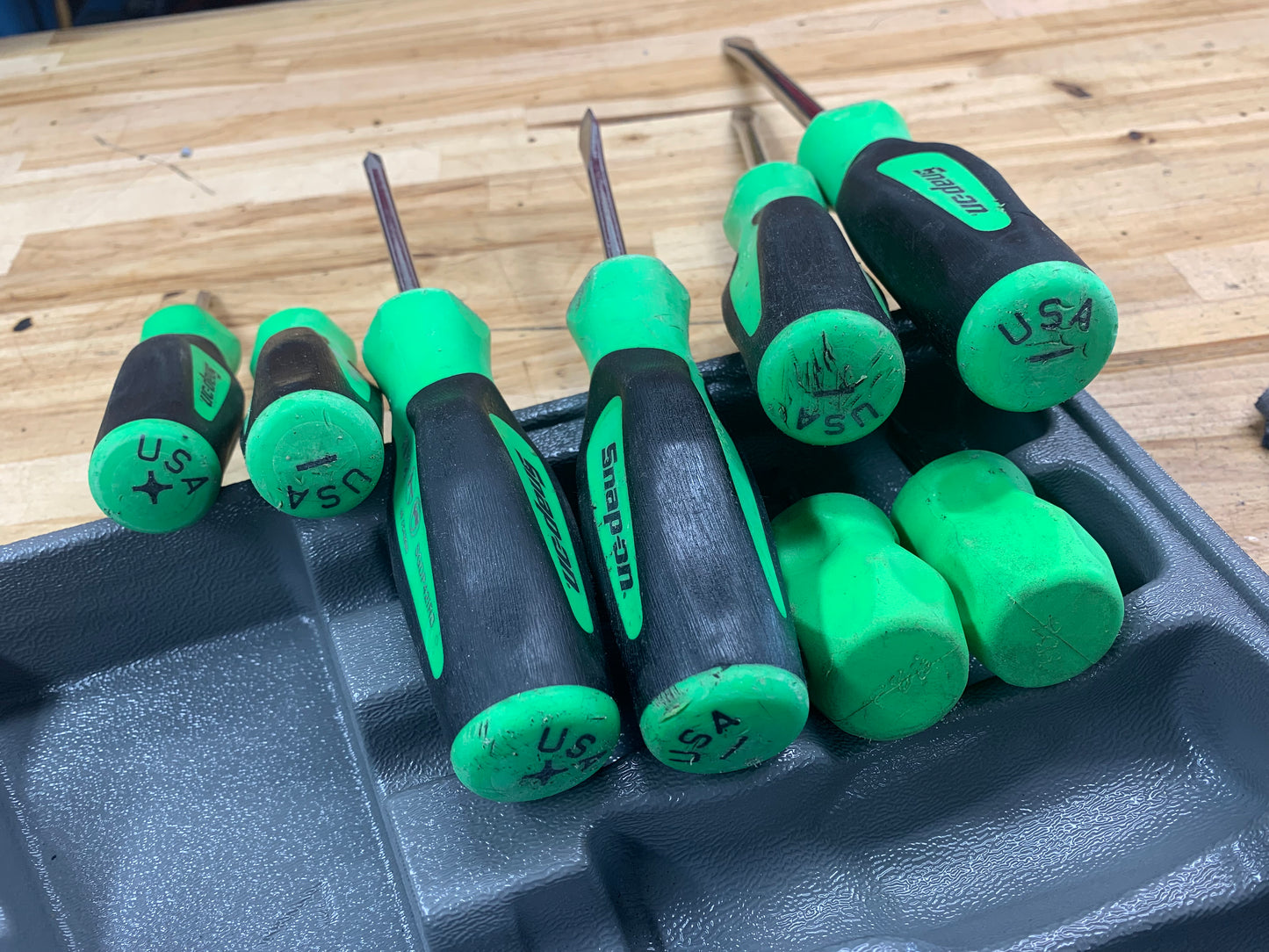 Snap on 8pc screwdriver set  SHDX80G