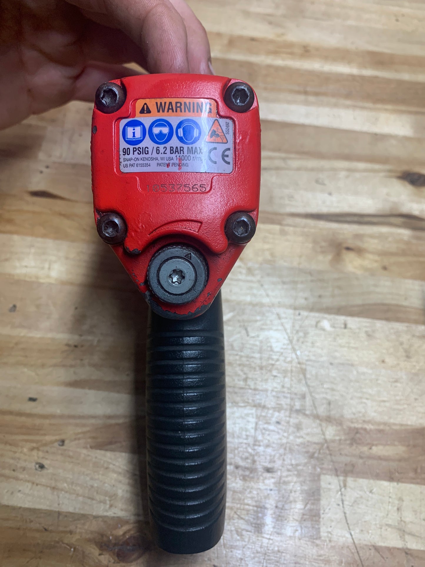 Snap On 3/8" Air Impact Wrench.  MG325