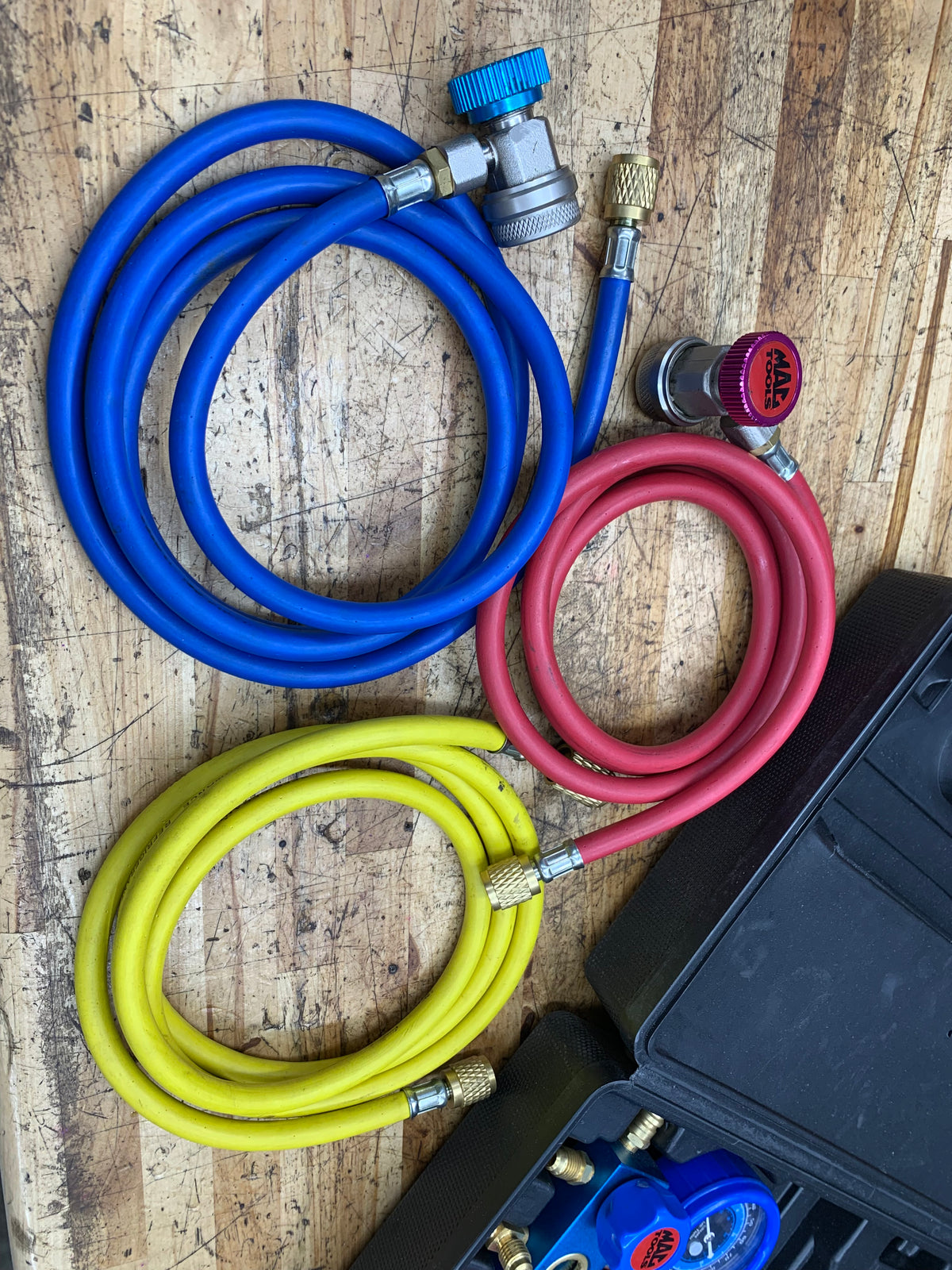Mac R134A Refrigerant Manifold Gauge Set AC289773