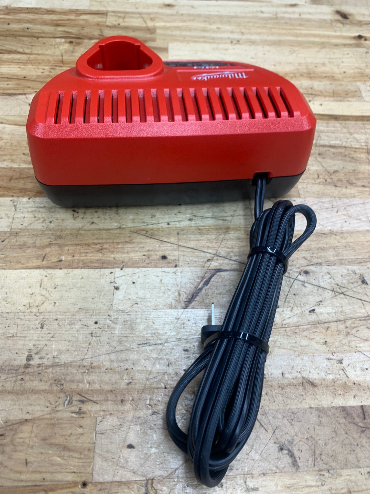 Milwaukee M12 Battery Charger 48-59-2401