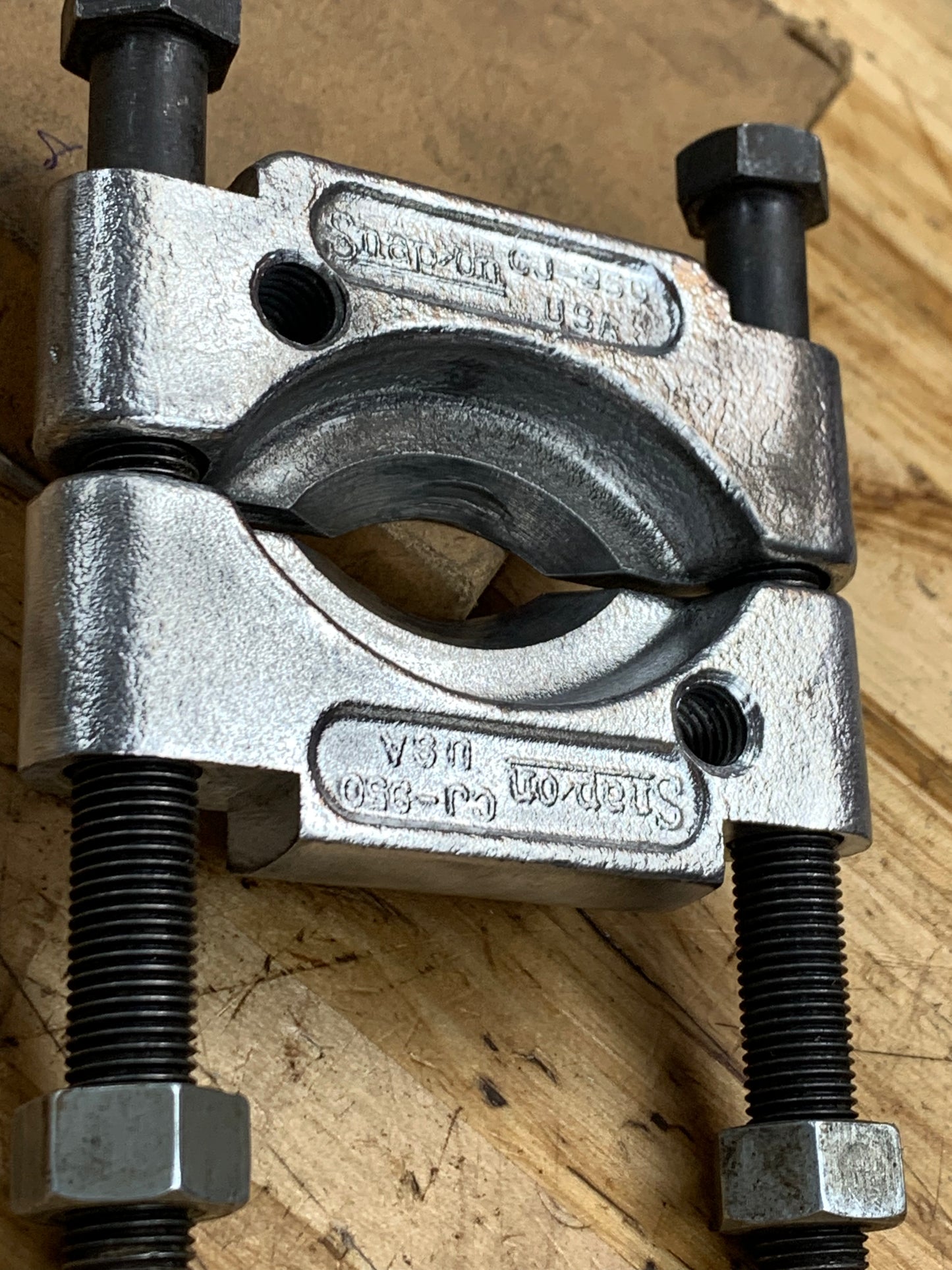 Snap On Bearing Separator 2-3/8" USA CJ950