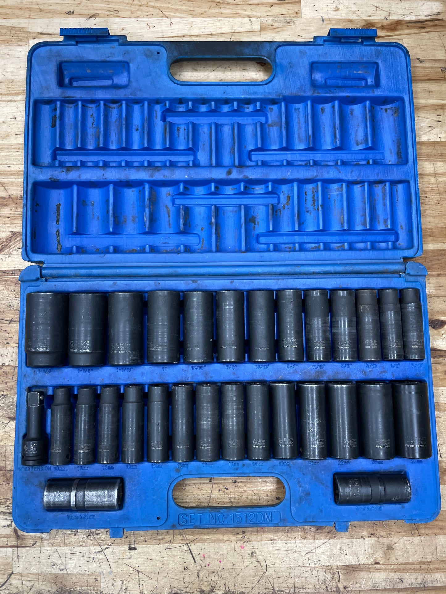 GP 1/2” Metric/SAE Deep Impact Socket Sets Grey Pneumatic 1512DM