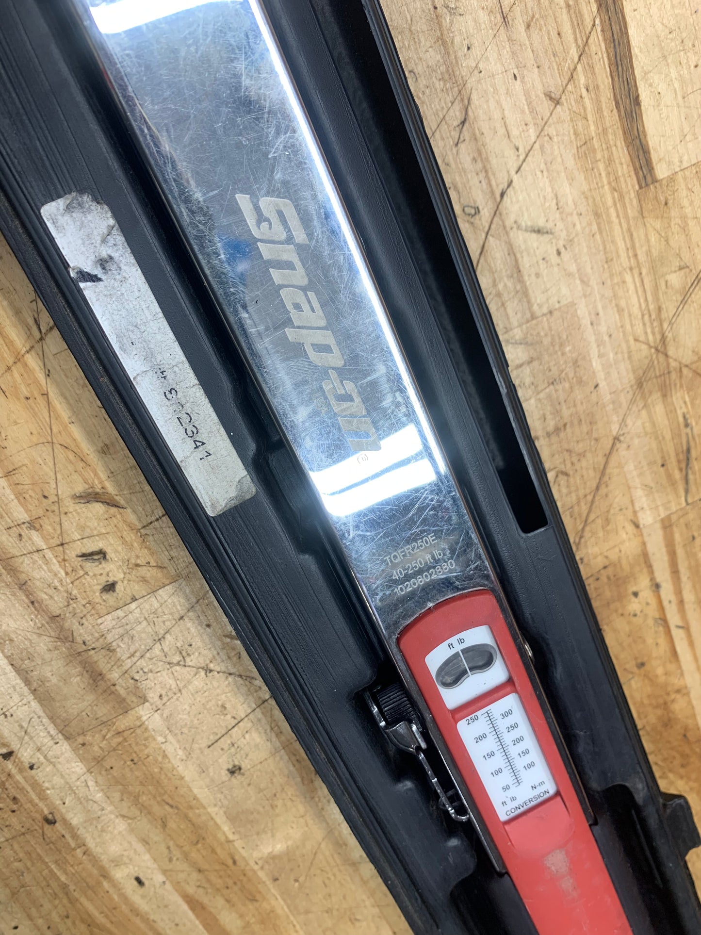 Snap On 1/2" Torque Wrench 40-250 it Ib USA TQFR250E