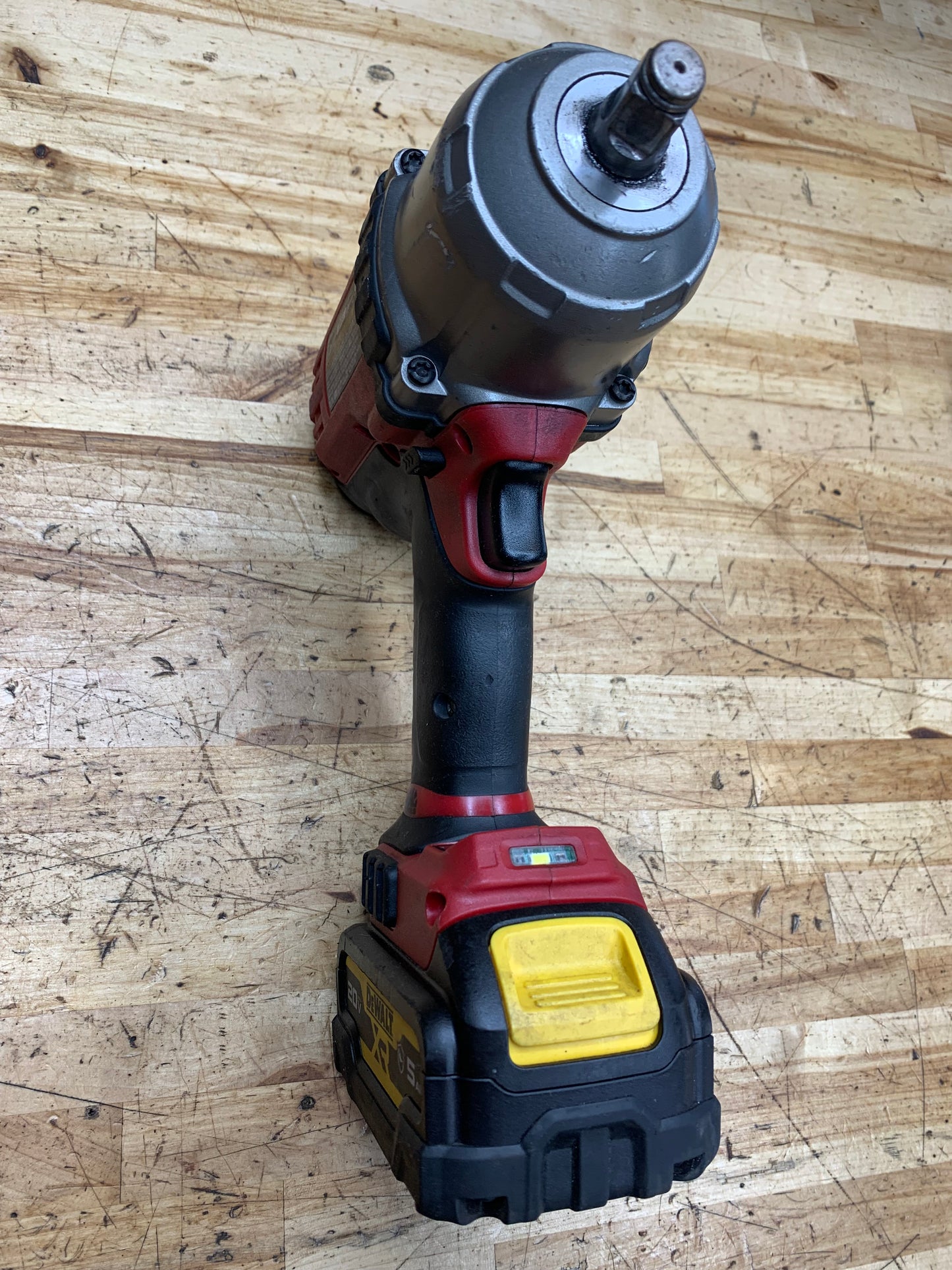 Mac Tools 1/2” Brushless Impact 20v WITH BATTERY BWP152