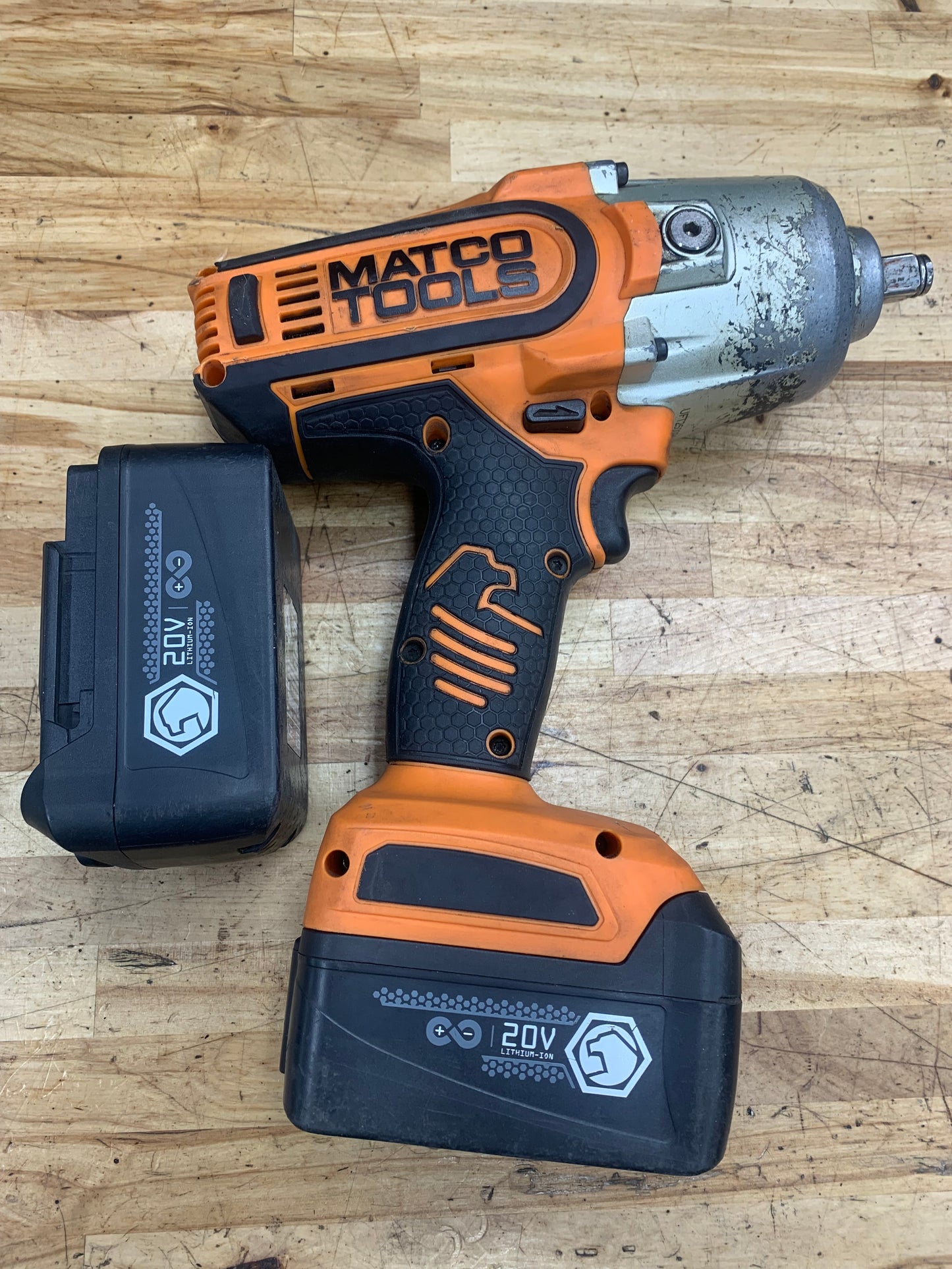 Matco 1/2” Impact Wrench 20v WITH X2 BATTERIES MCL2012HPIW