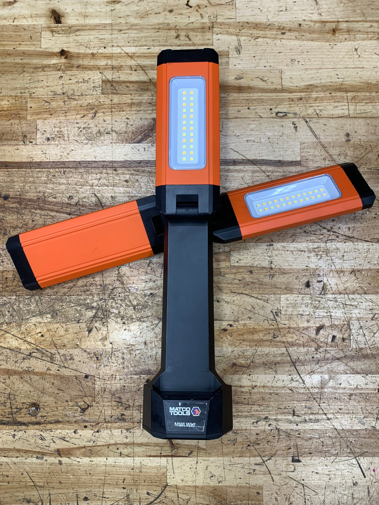 Matco Tools 2000 Lumen 3-Way Snap Magnetic Lithium Work Light MWLWL2