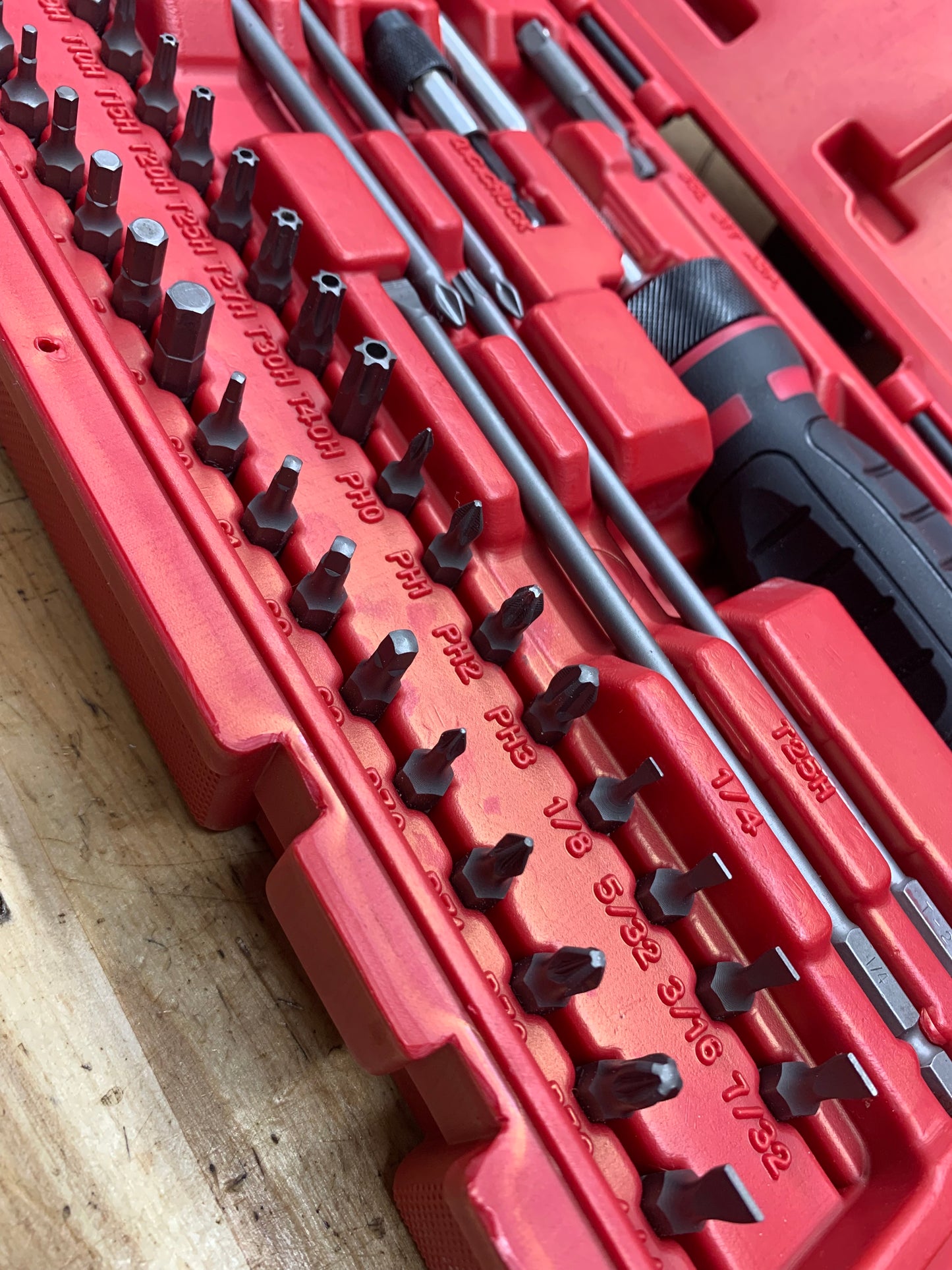 Mac Grip 1/4” Hex Bit Ratcheting Screwdriver Set SBDR49SA LIKE NEW