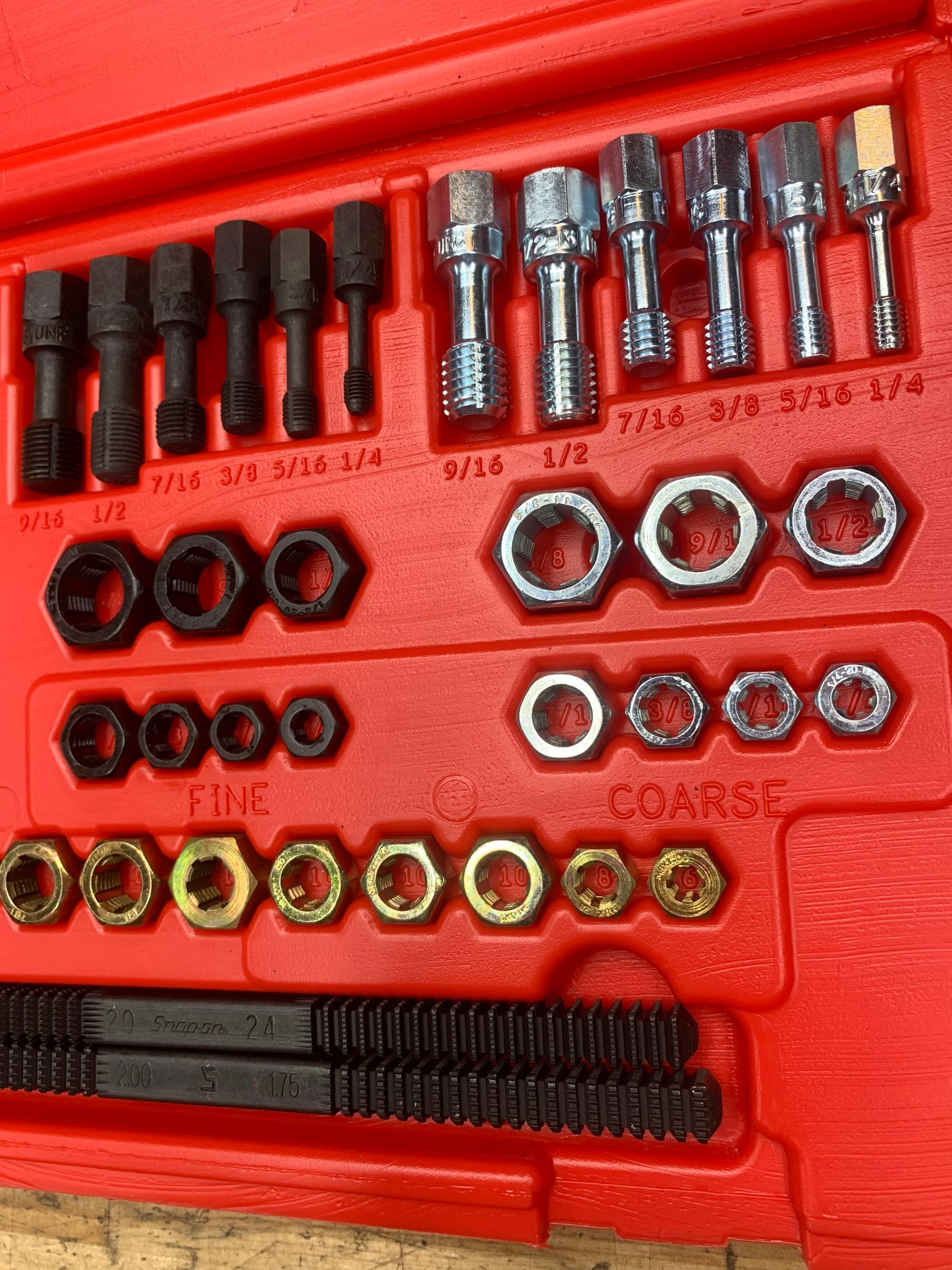 Snap On 48pc Rethreading Set in Case USA RTD48