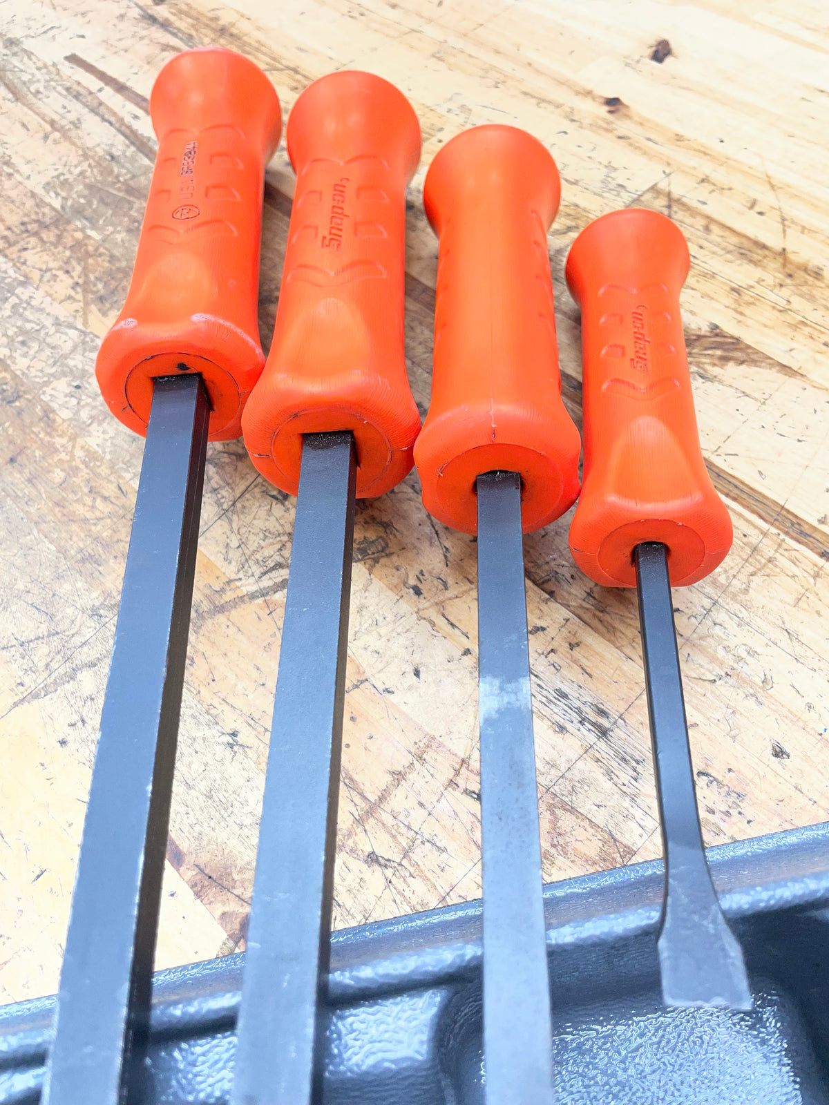 Snap On Orange Striking Prybar 4pc Set USA SBPS704AO