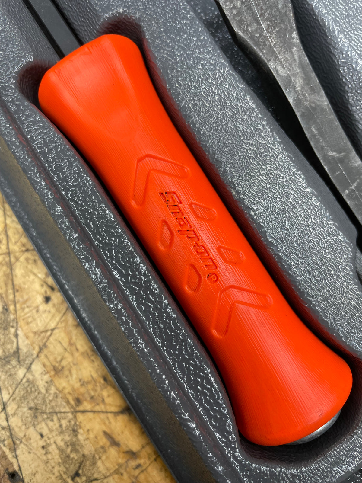 Snap On Orange Striking Prybar 4pc Set USA SBPS704AO