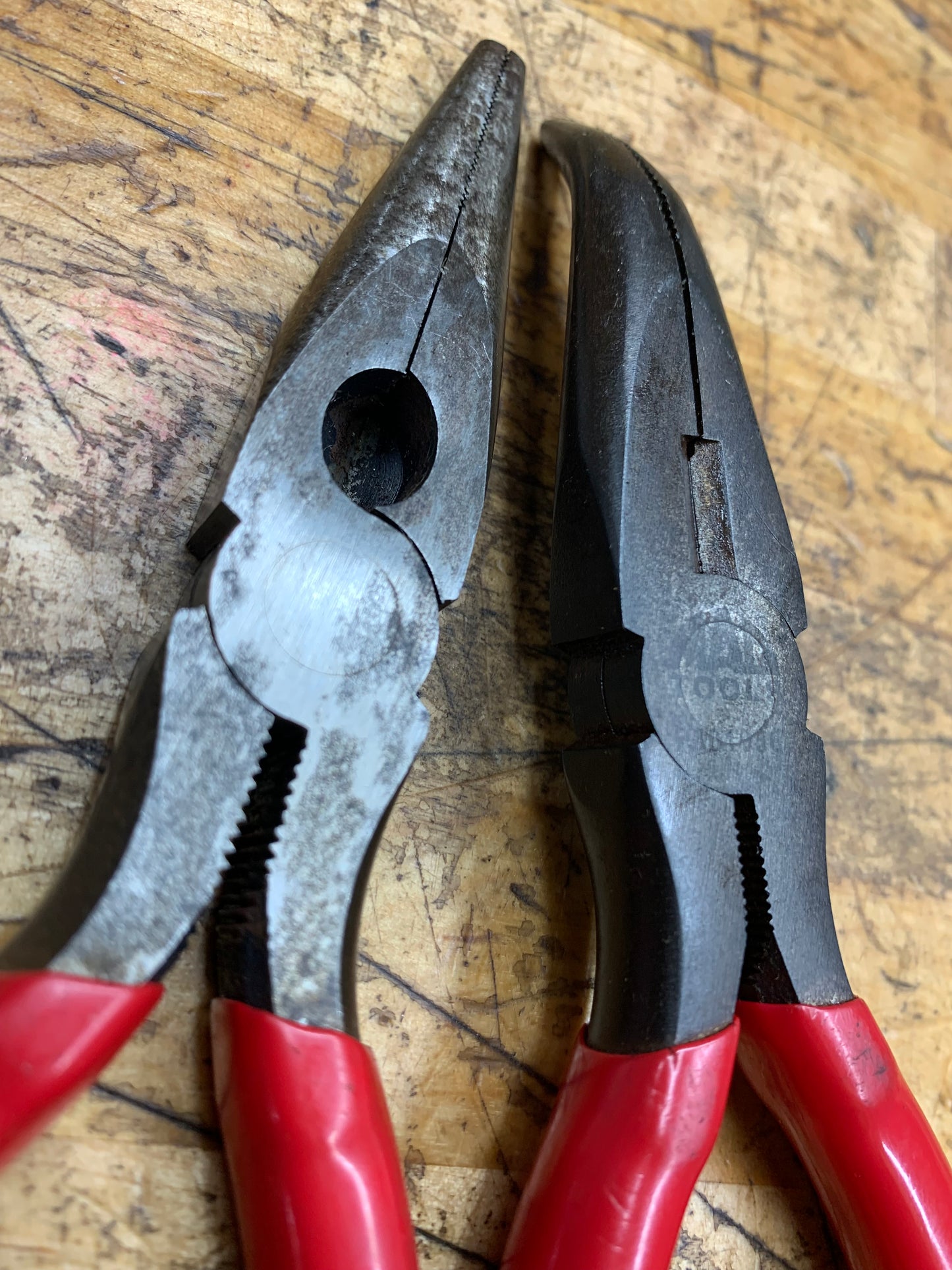 Mac Tools 2pc Needle Nose and Bent NN Plier Set