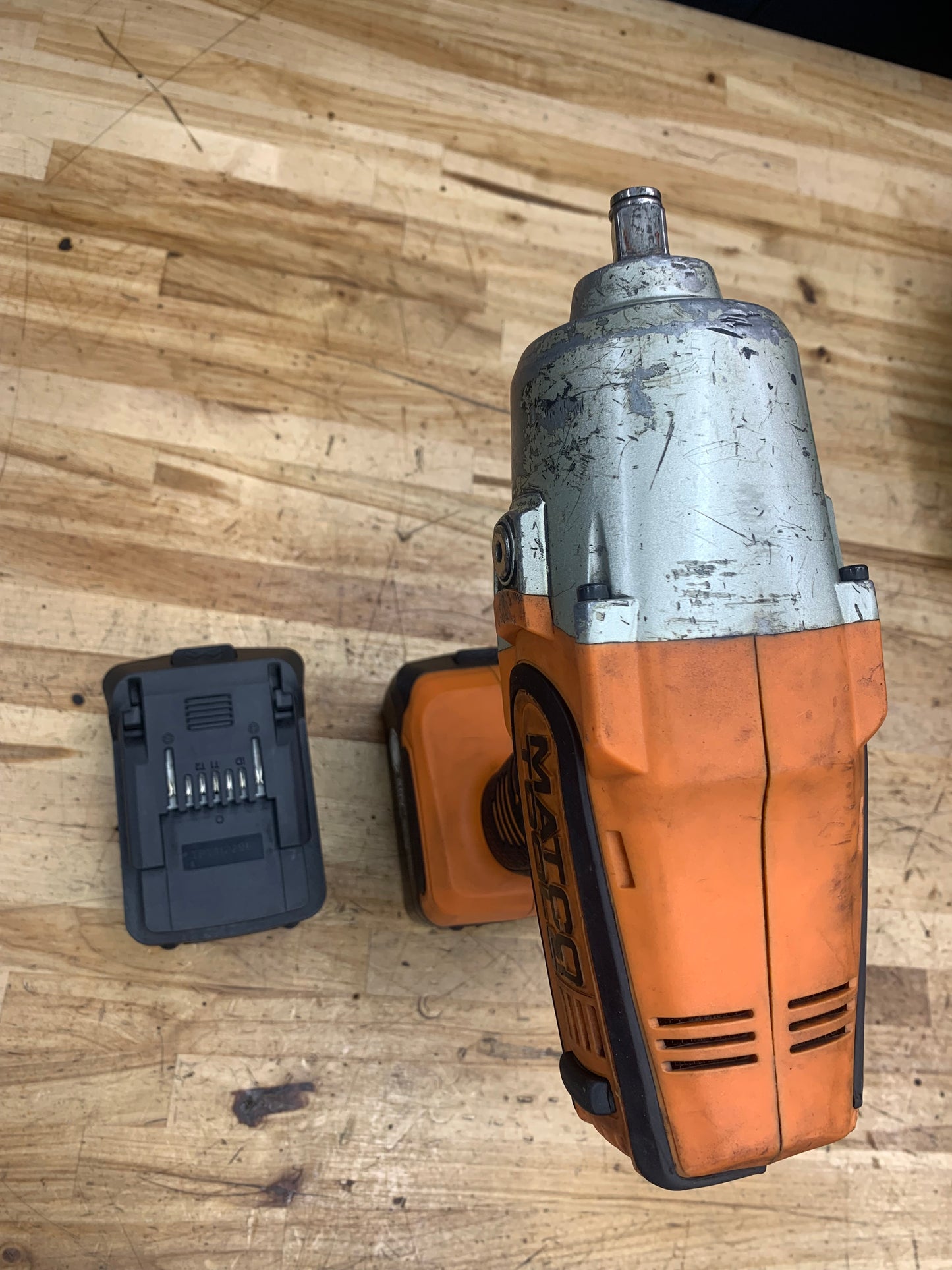 Matco 1/2” Impact Wrench 20v WITH X2 BATTERIES MCL2012HPIW