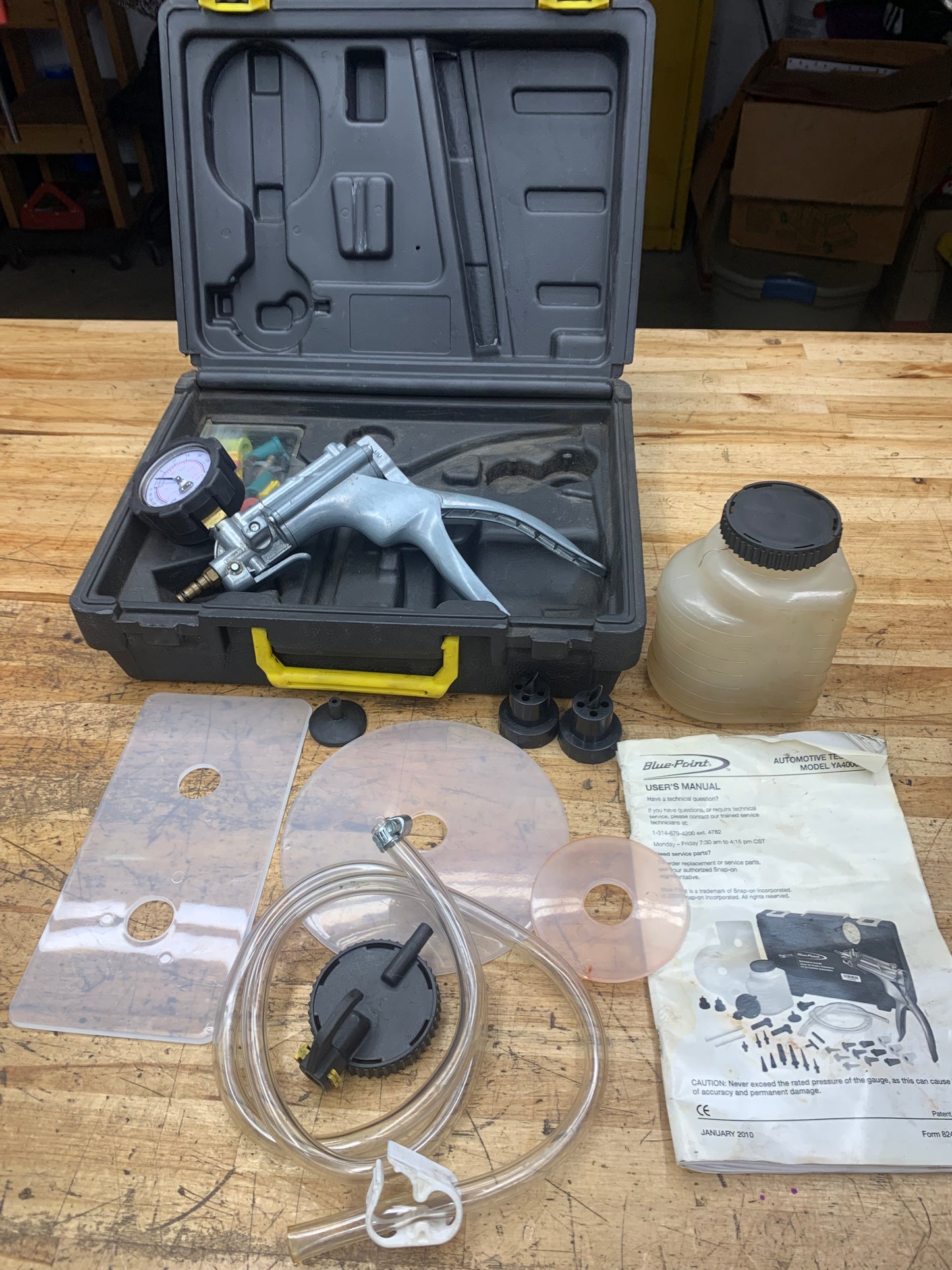 Blue Point Pressure/Vacuum Pump Automotive Test kit YA4000B