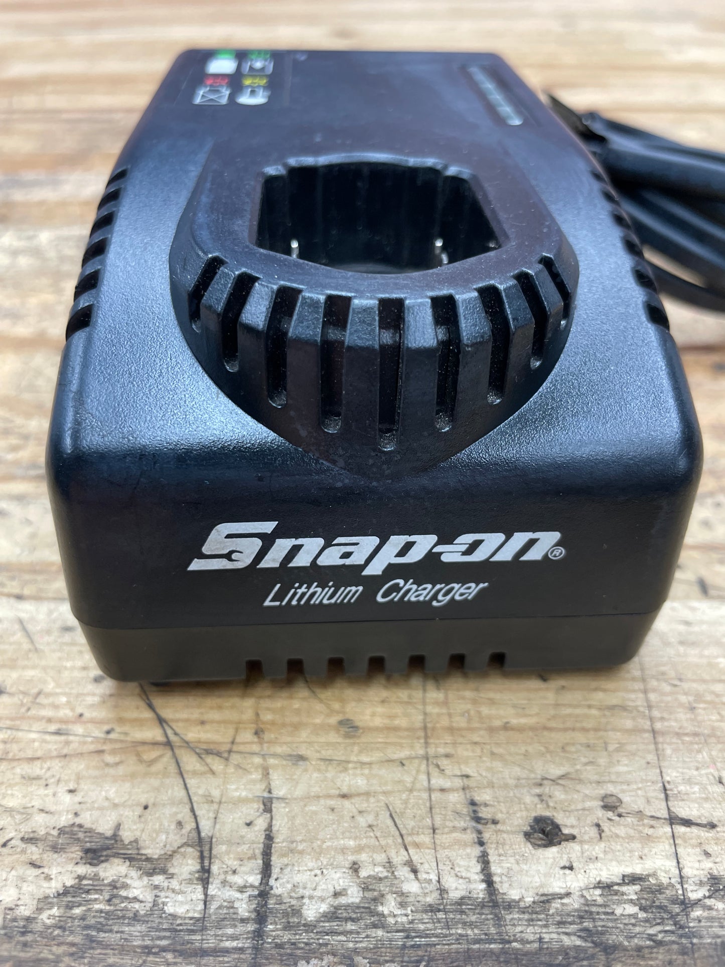 Snap On 14.4v Battery Charger CTC772A
