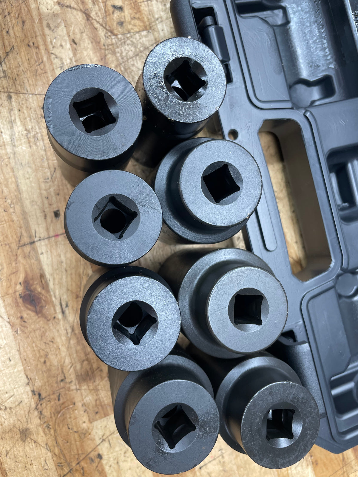 Matco 8pc Axle Spindle Nut Socket Set LIKE NEW AXL12PTA