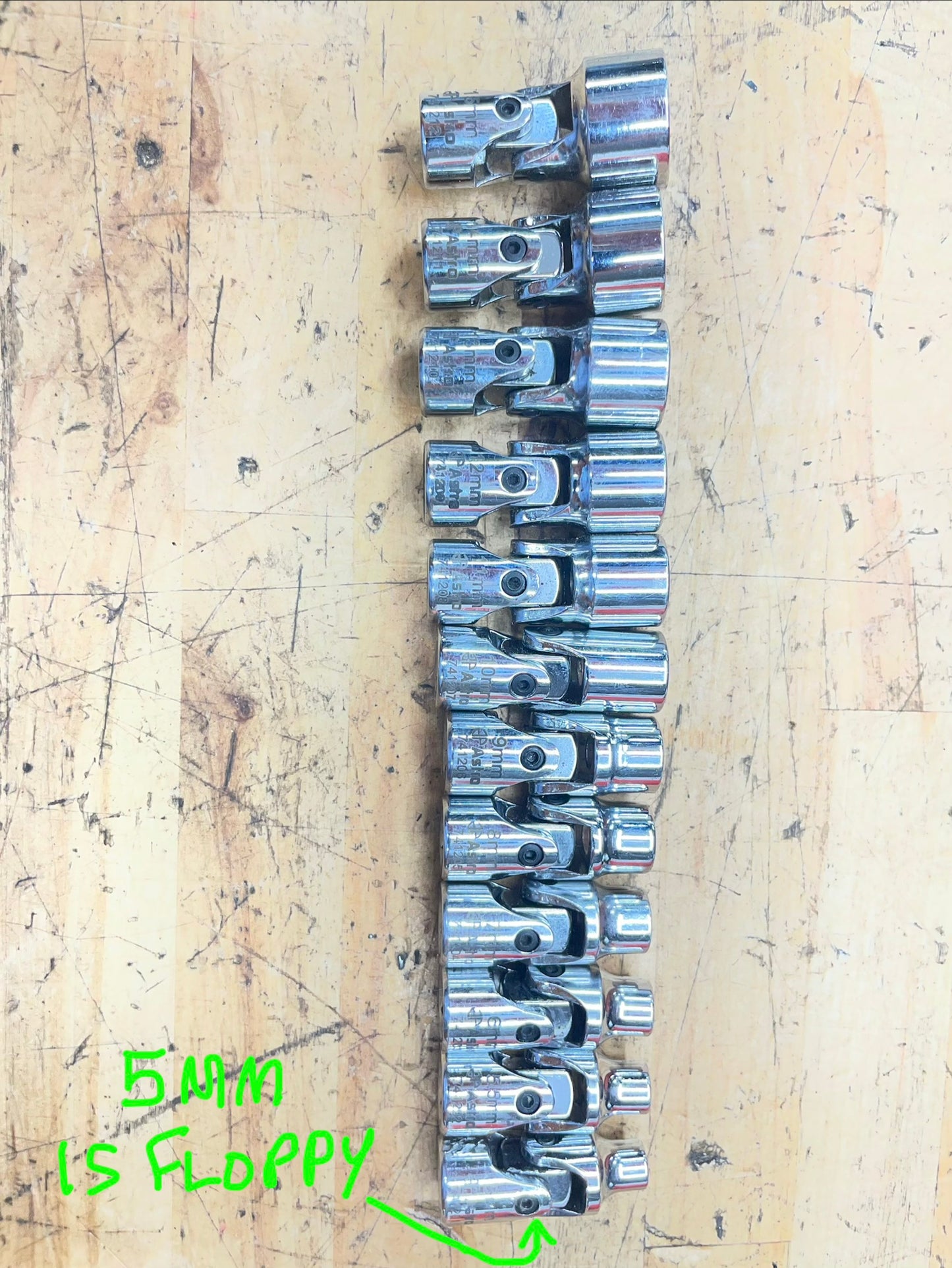 Astro Pneumatic 1/4” Metric Universal Swivel Socket Set 12pc in Foam 7412