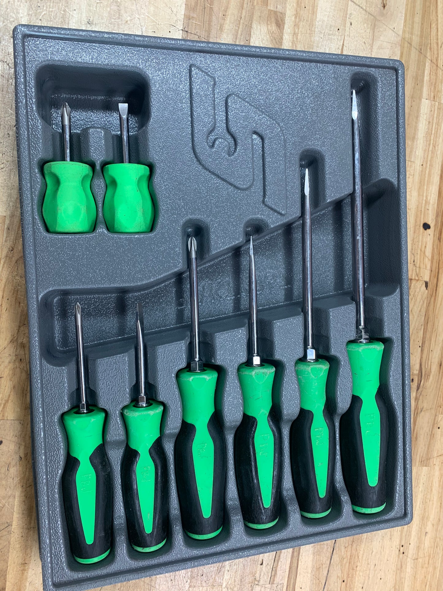 Snap on 8pc screwdriver set  SHDX80G