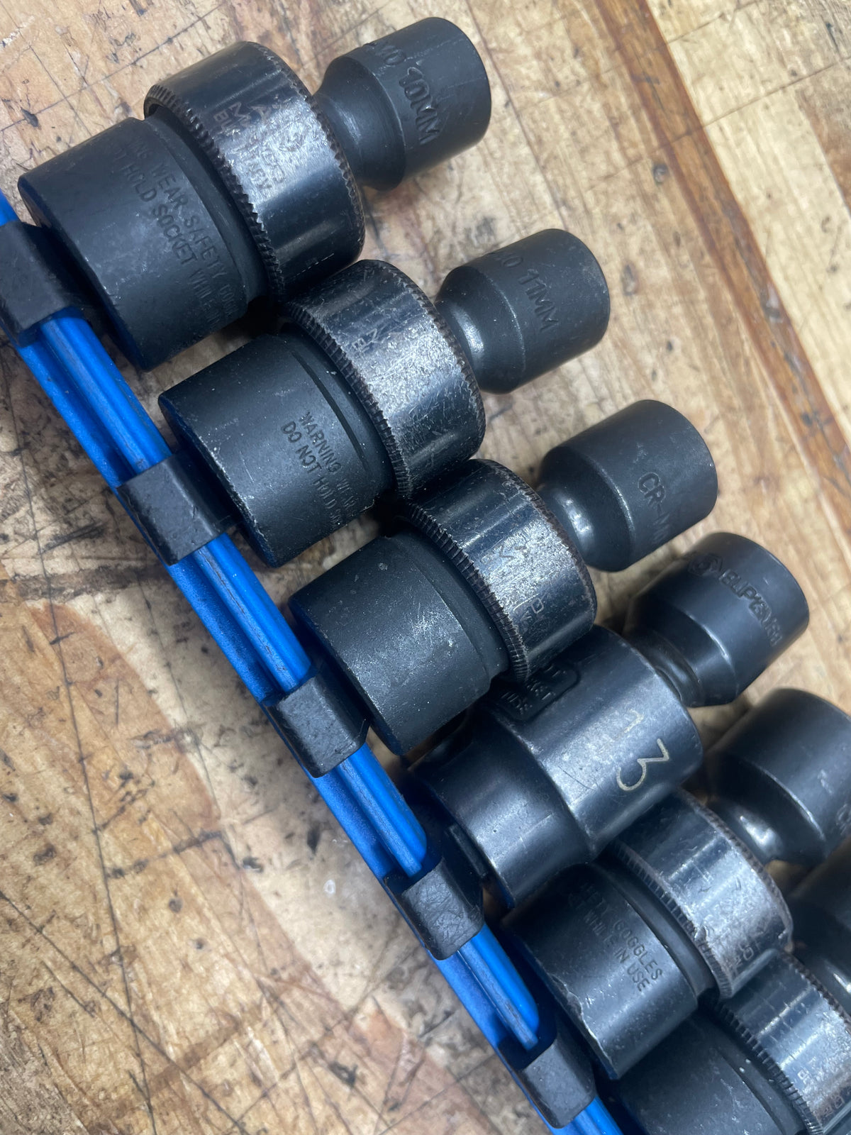 Matco 3/8" Metric Swivel Universal Socket Set 10pc 10-19mm SBUPM106V