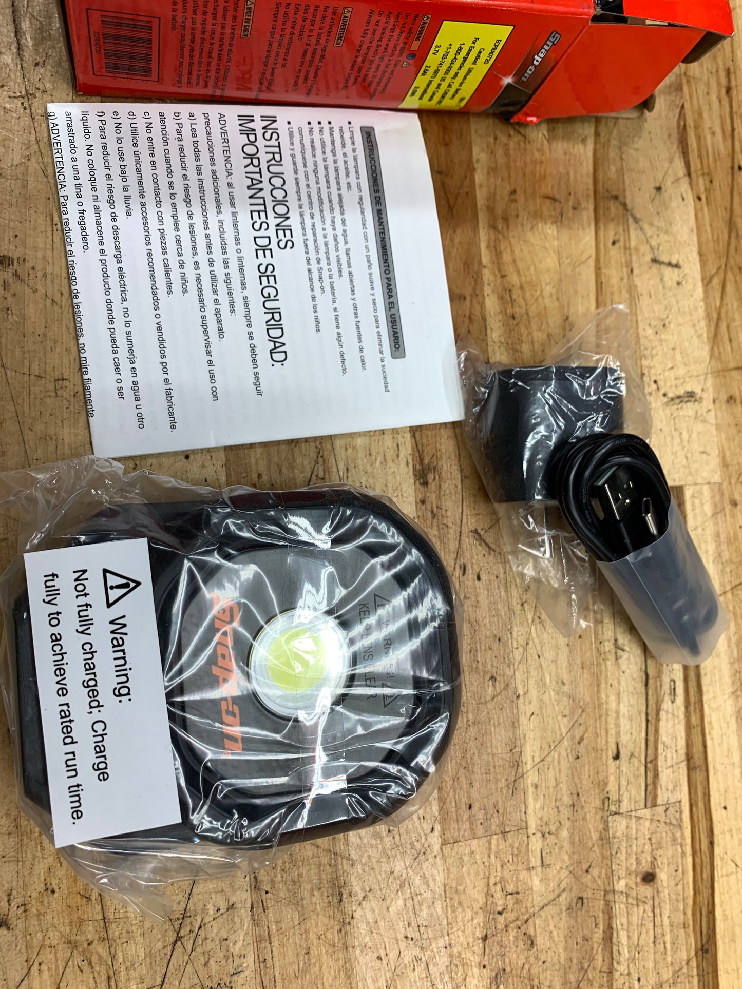 Snap On Aluminum Magnetic Work Light ECPRA0720