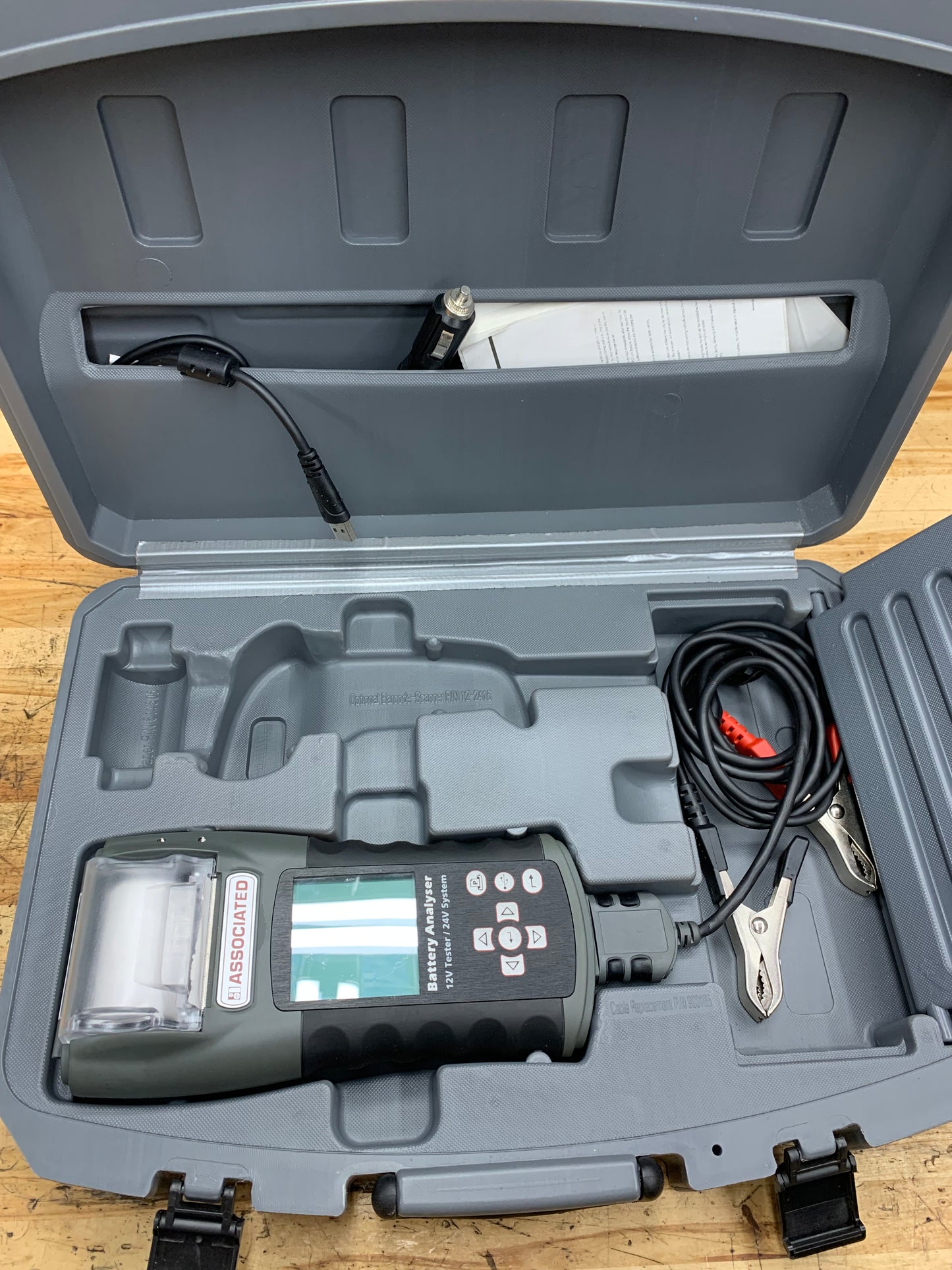 Associated Battery Tester Analyzer 12v & 24v Batteries 12-2415