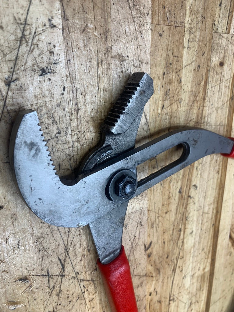 Snap On Tongue Groove Water Pump Pliers 12" USA AWP120