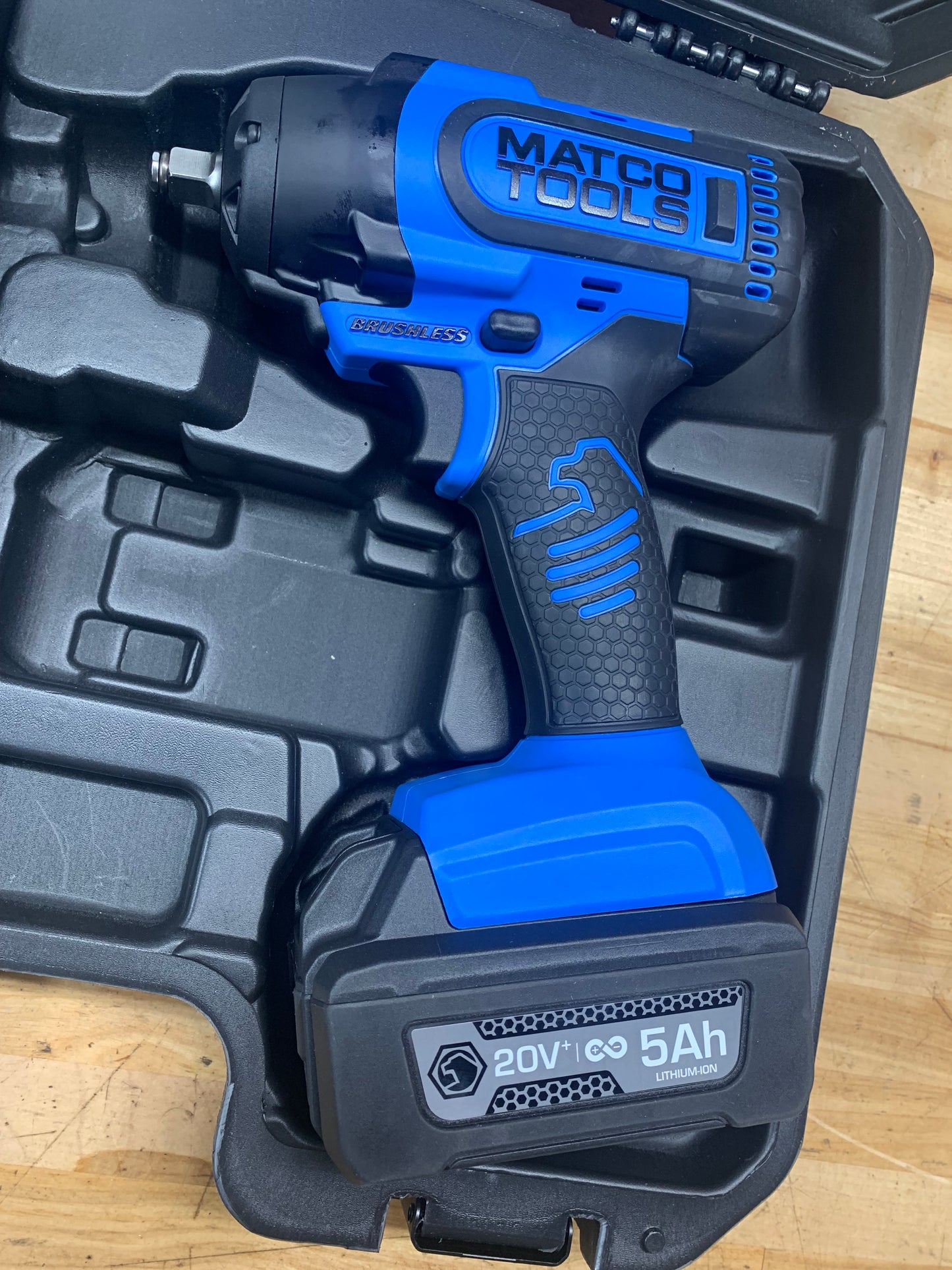 Matco 3/8” impact wrench 20V LIKE NEW  MCL2038HIKB