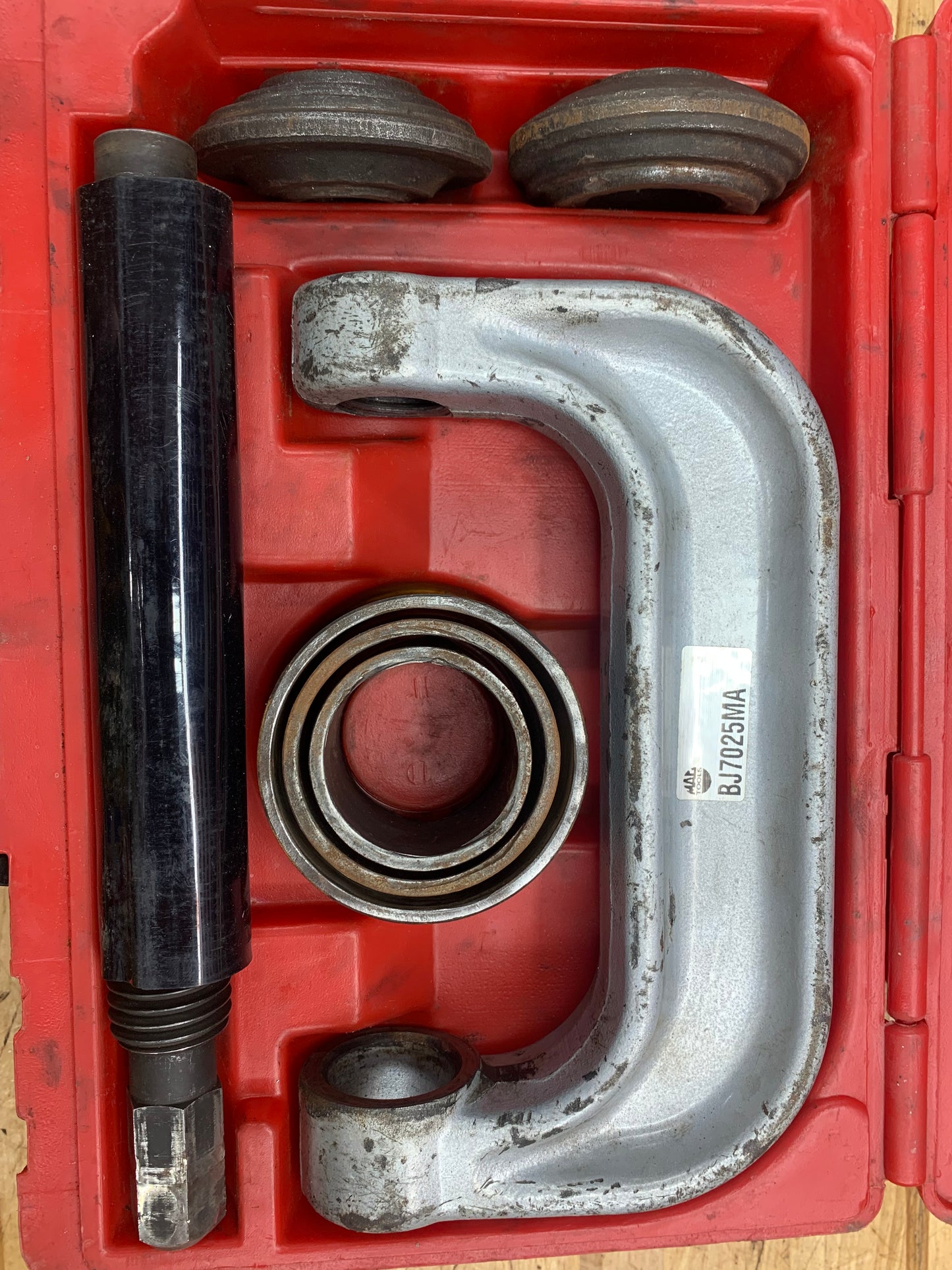 Mac Tools Ball Joint Press BJ7025M