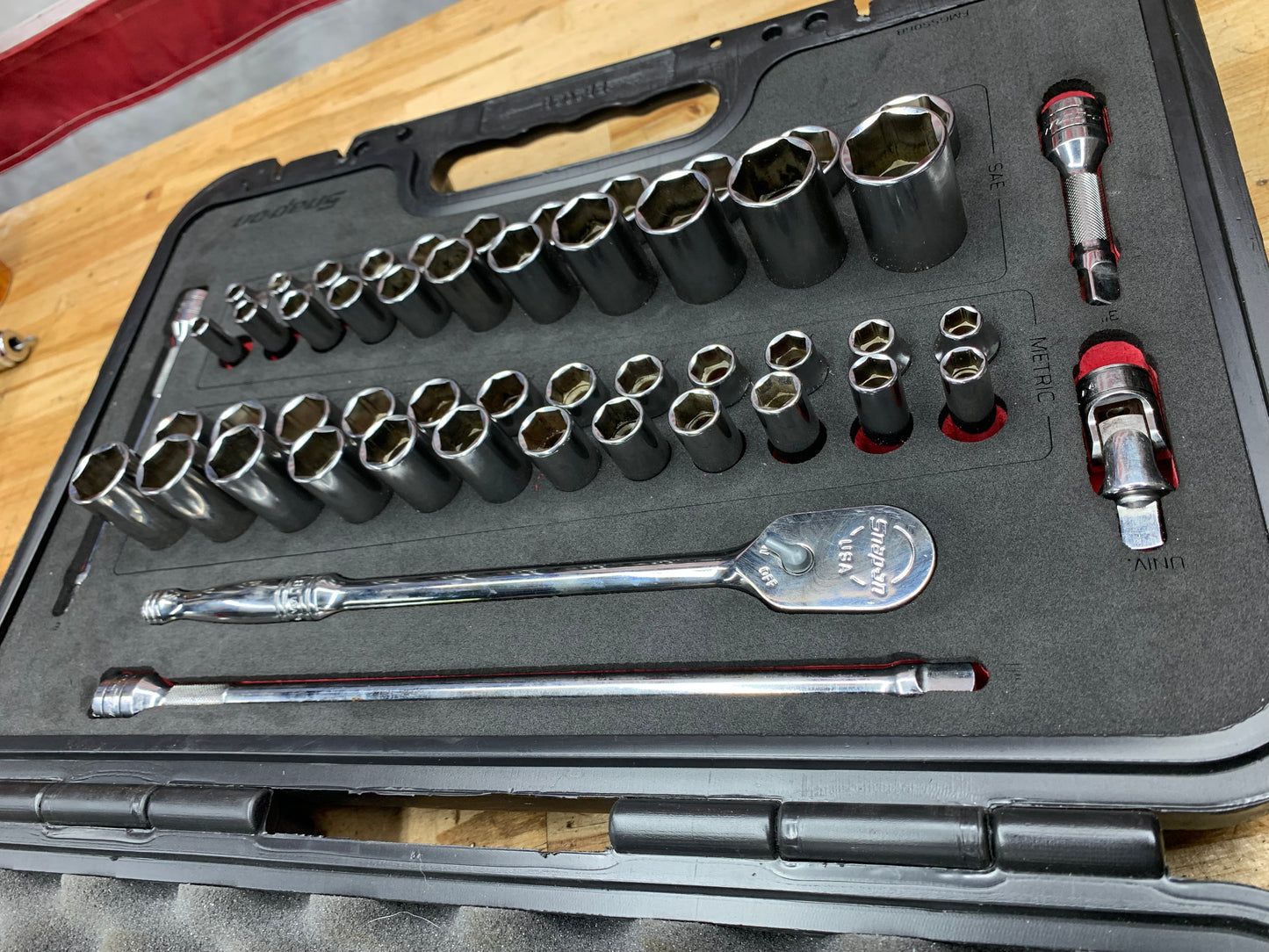 Snap On 3/8" Metric And SAE, MASTER SOCKET FOAM Ratchet Service Set FMGSS06B USA
