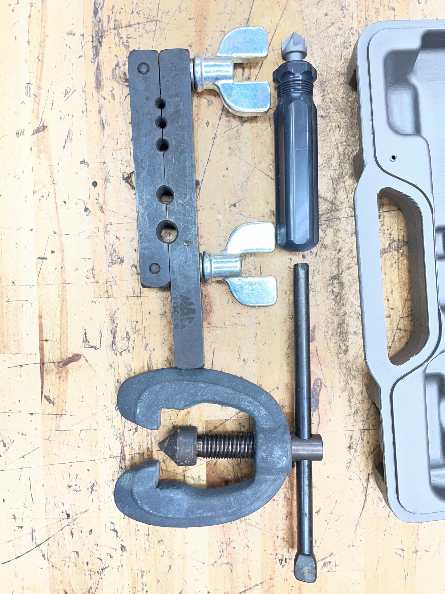 Mac Tools Metric Brake Double Flaring Tool Set LIKE NEW FT159B