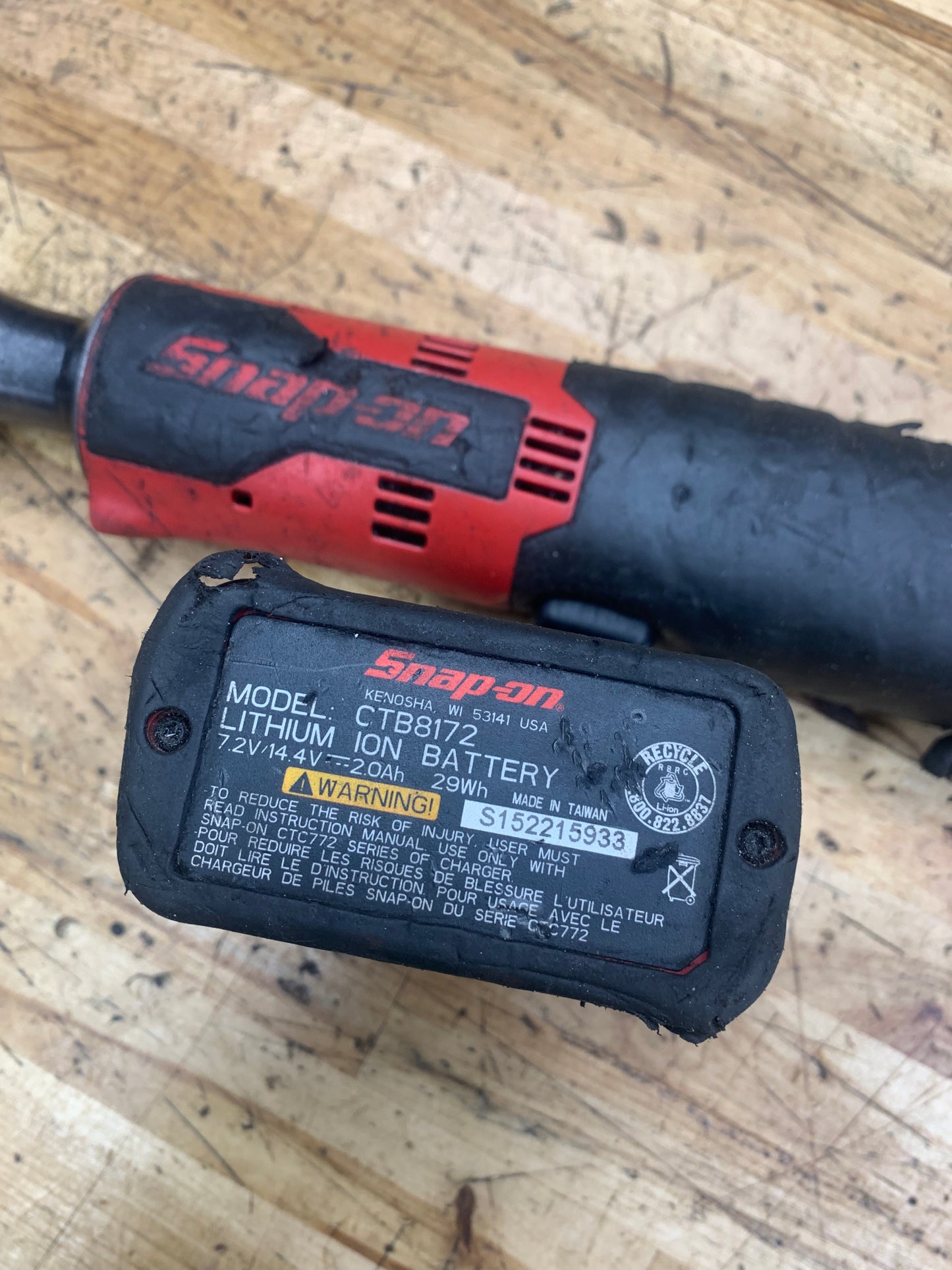 Snap On 3/8” 14v Ratchet WITH BATTERY CTR761C