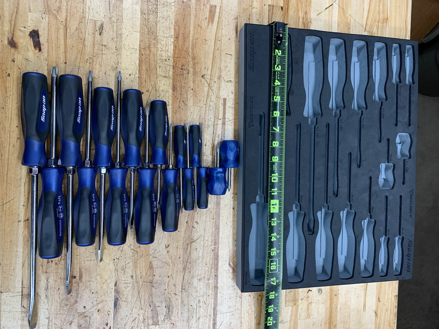 Snap On 16pc Foam Screwdriver Set  POWER BLUE SGDX160BFMB USA