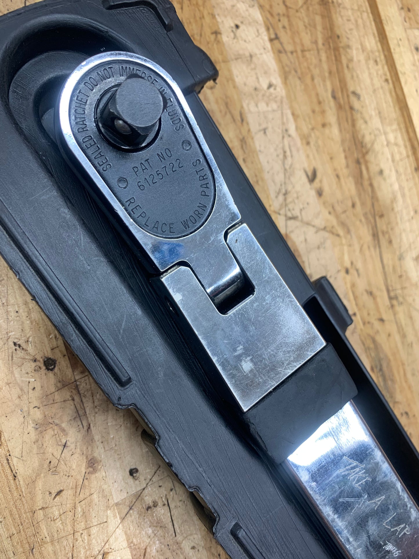 Snap On 1/2" Torque Wrench 40-250 it Ib USA TQFR250E