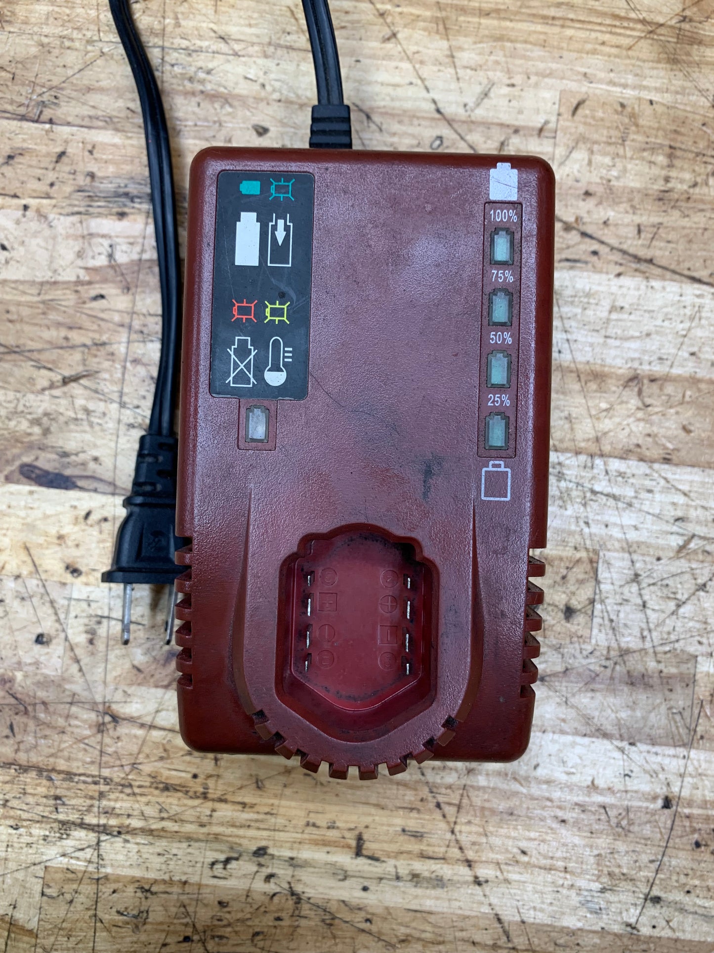Snap On 14.4v Battery Charger CTC772
