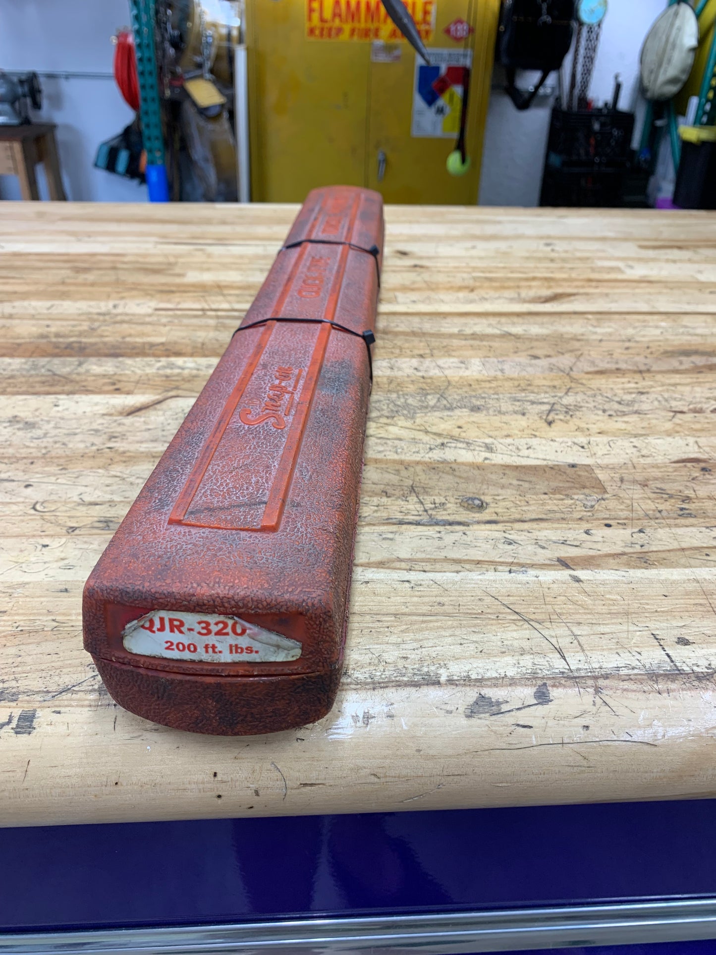 Snap On 1/2” Click Style Torque Wrench 30-200ft. Lb. USA QJR3200A