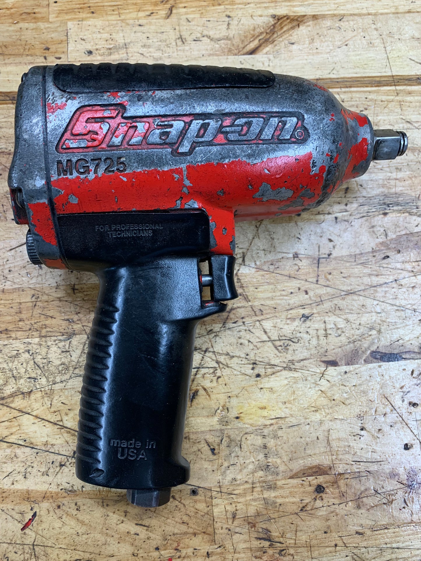 Snap On 1/2” Air Impact Wrench MG725