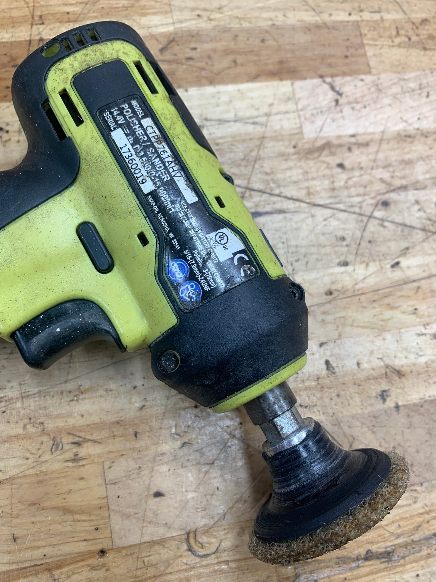 Snap On 14.4v Polisher/Sander HiViz CTPP761AHV WITH BATTERY