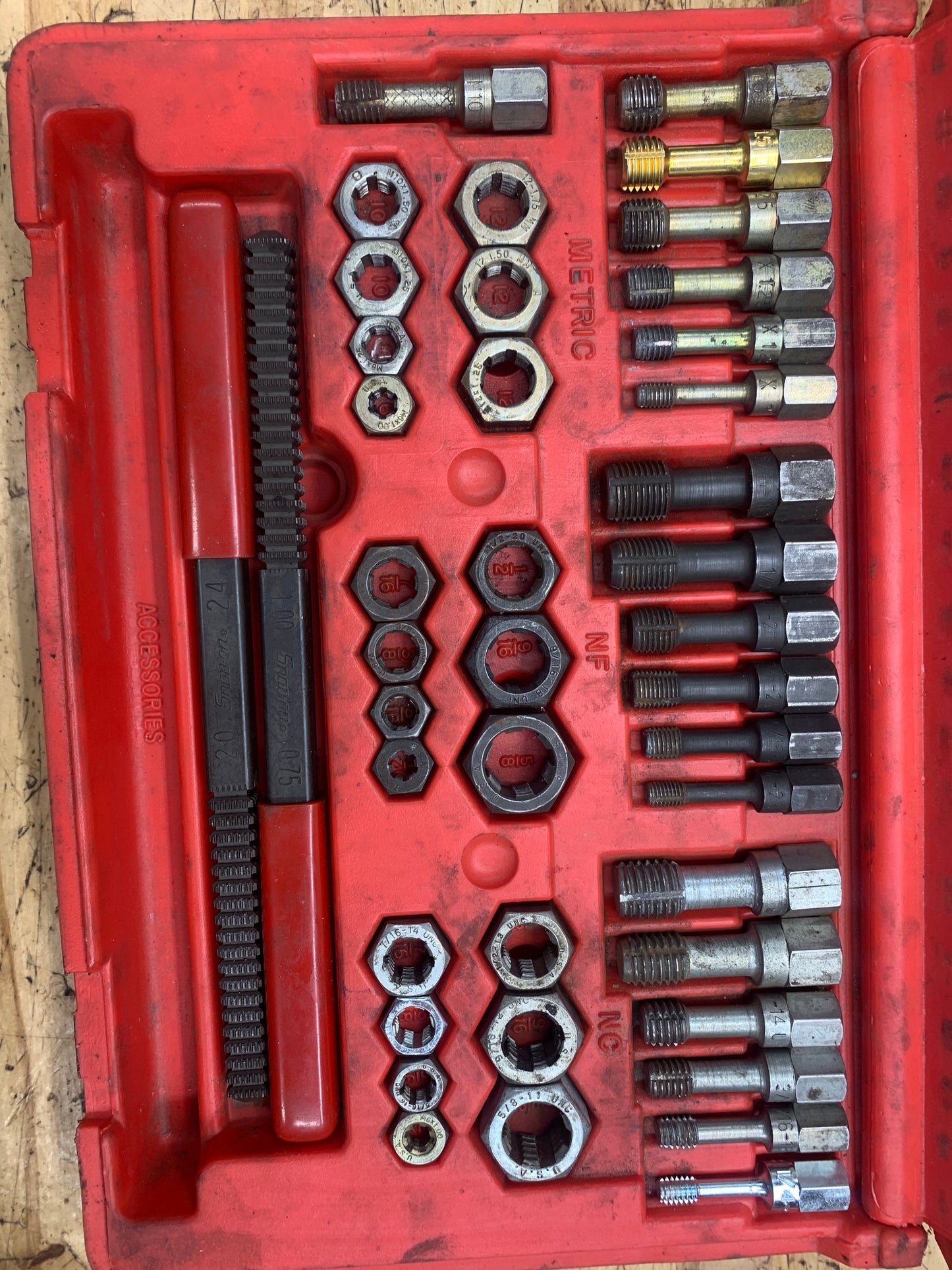 Snap On Rethreading Set 32pc. USA RTD42