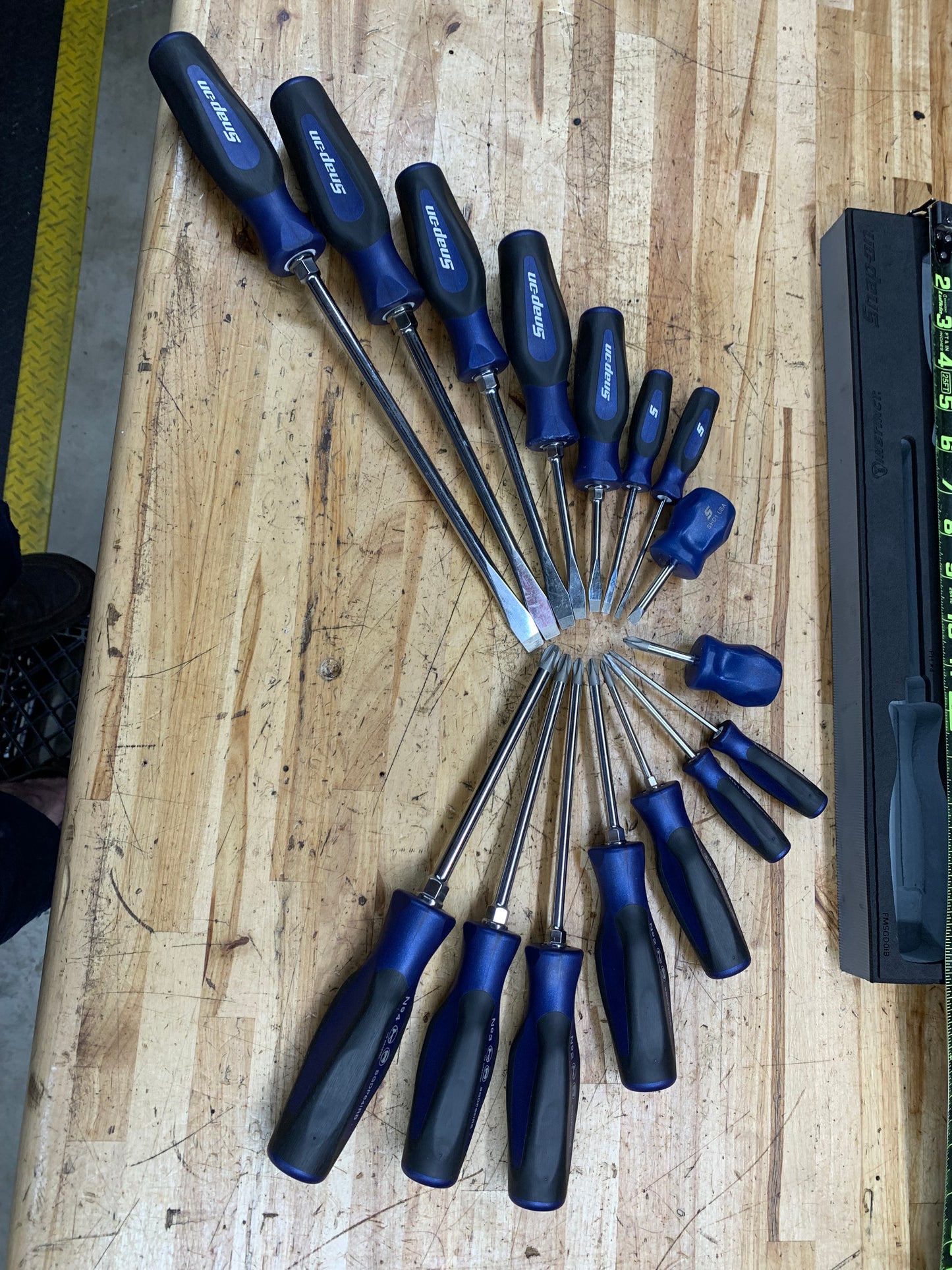 Snap On 16pc Foam Screwdriver Set  POWER BLUE SGDX160BFMB USA