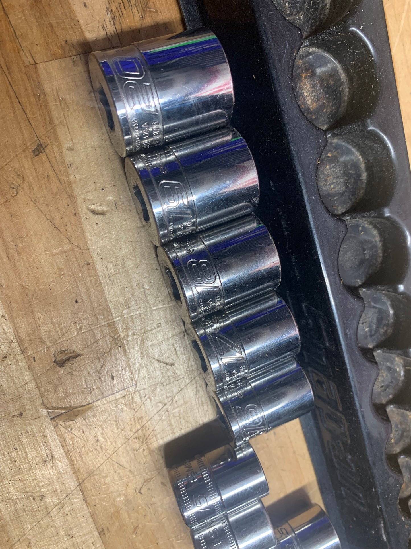 Snap On FDX 15pc socket set metric shallow  215YFSMY