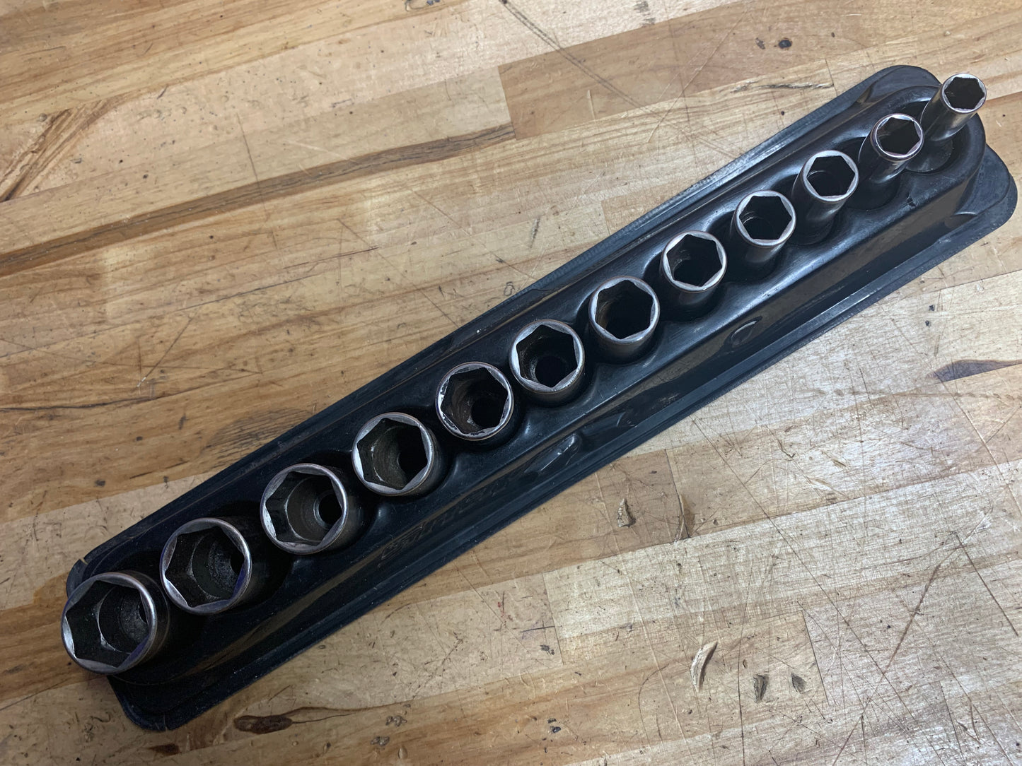 Snap On 3/8" Semi Deep Metric Socket Set  212YFSMSY