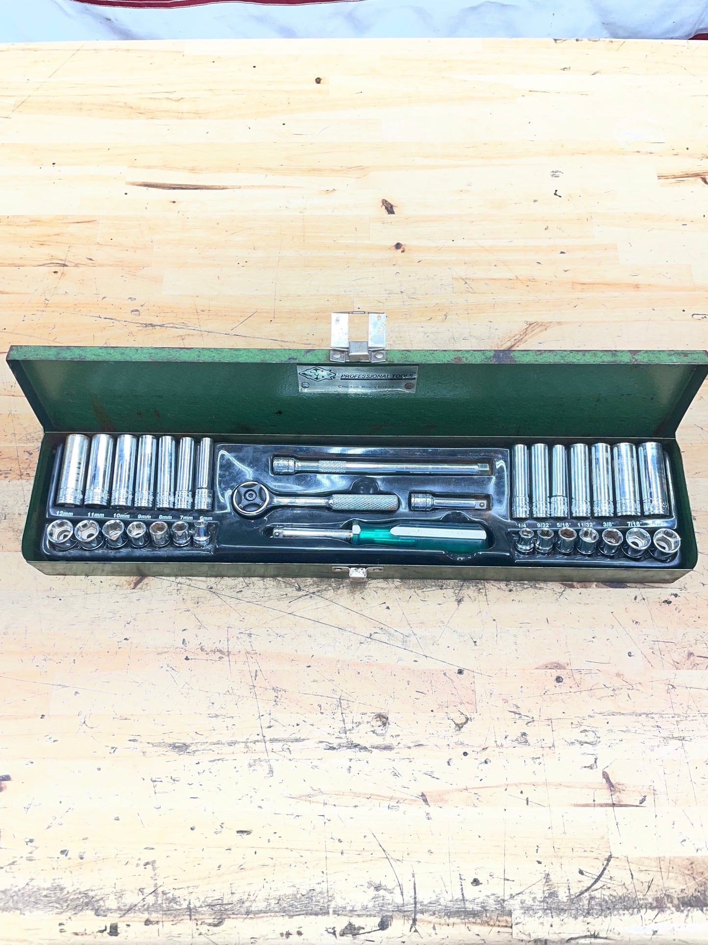 SK 1/4” Socket And Ratchet Set SAE/Metric USA