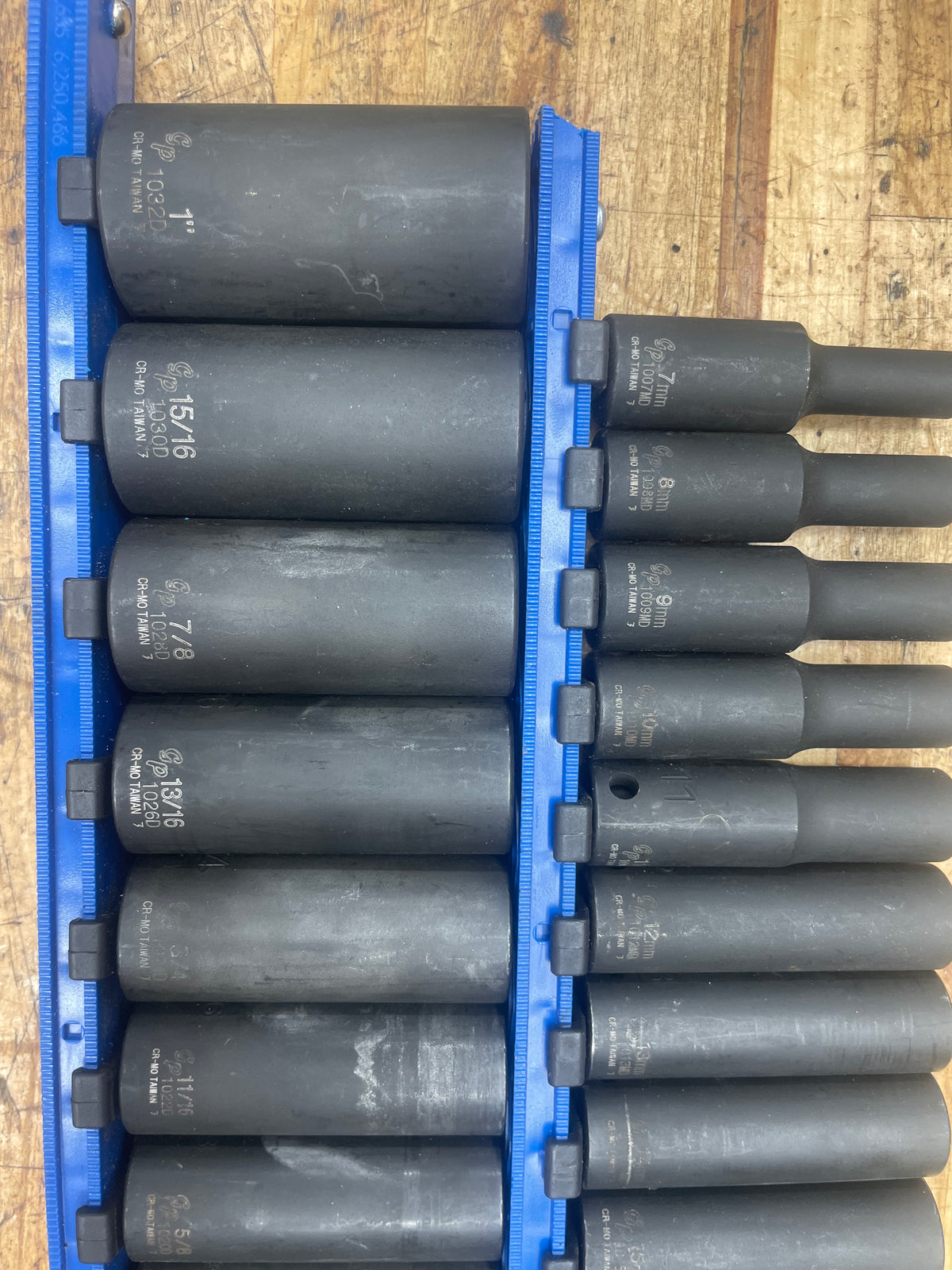 GP Grey Pneumatic 3/8” SAE & Metric Deep Impact Sockets 24pc 7-18mm & 5/16”-1”