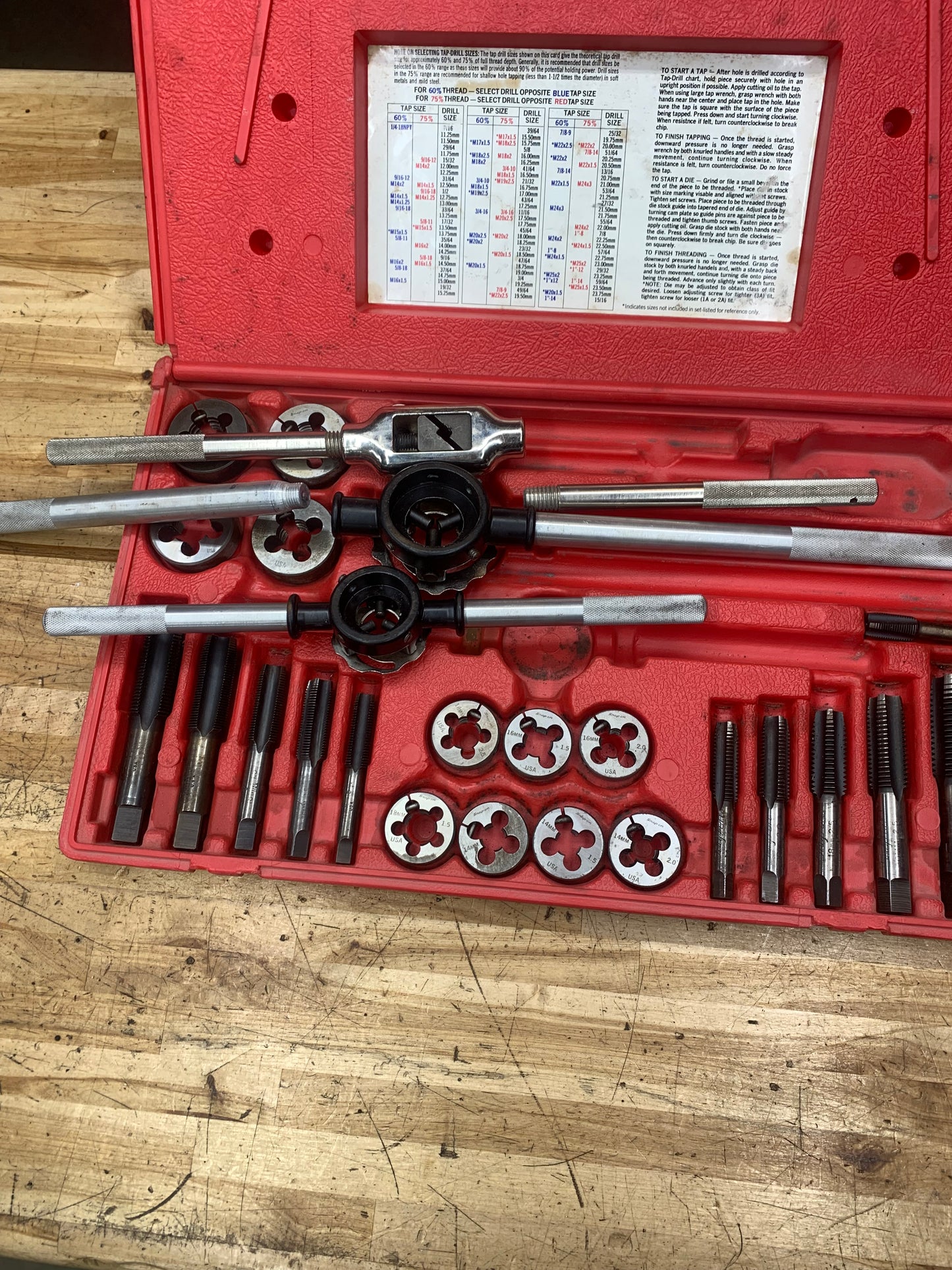 Snap on XL METRIC Tap and Die Set 25pc USA TDM99117A