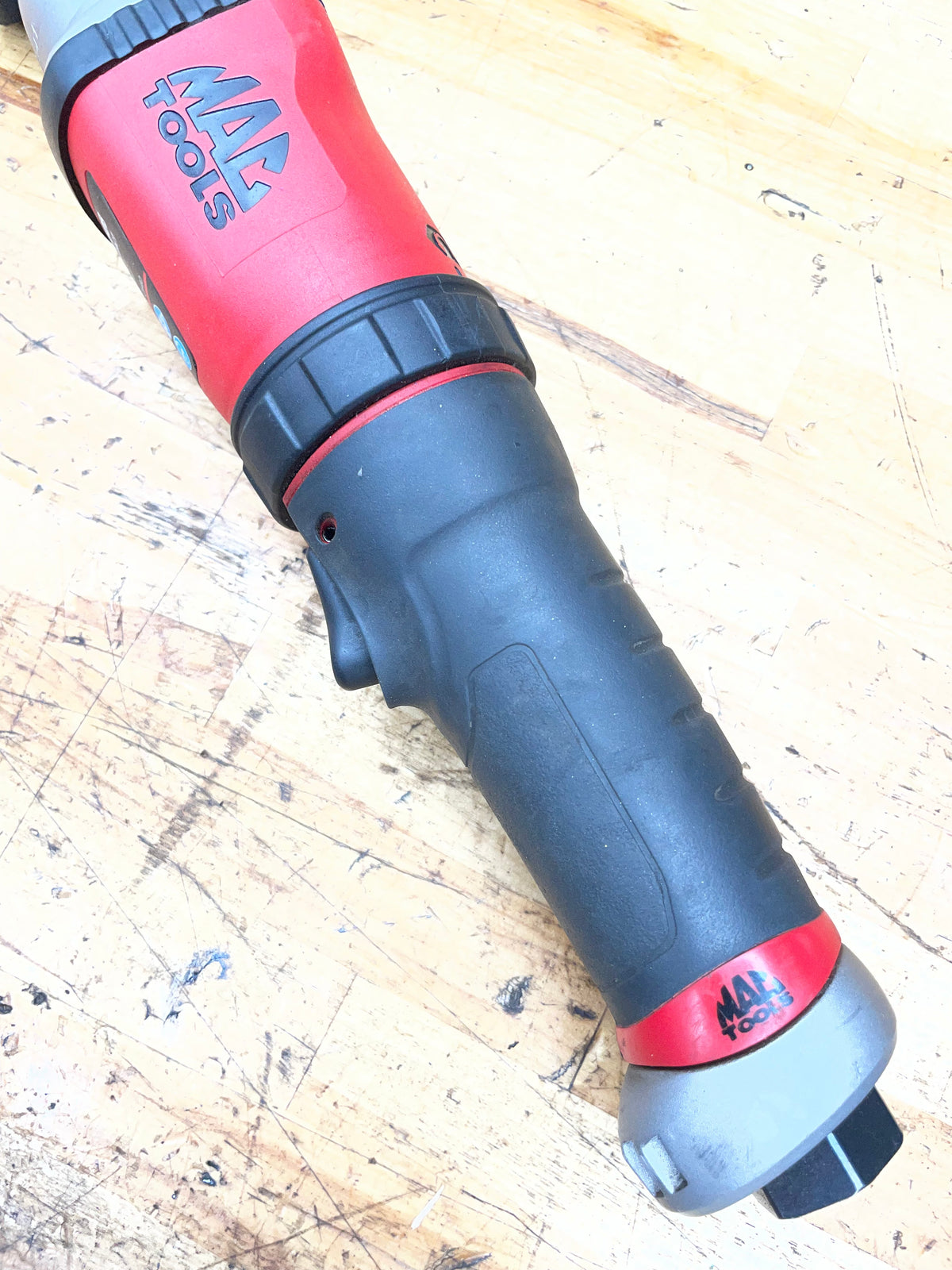 Mac Tools 1/2" Air Impact Wrench 90 Degree Obstruction AWA050B