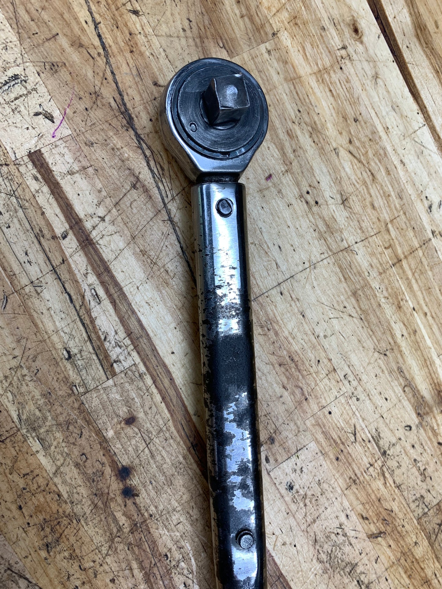 Mac Tools 1/2" Drive Click Style Torque Wrench 30-250ft lb. USA TW250FR