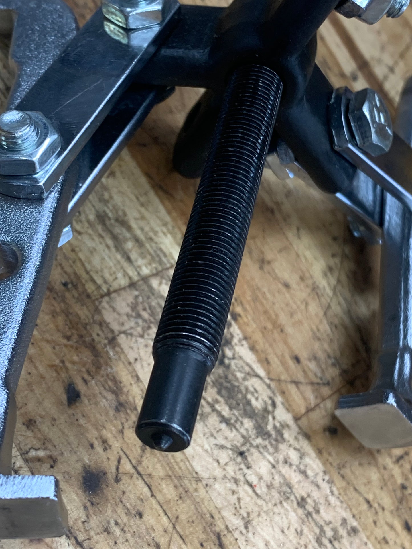 Mac Tools 3 Jaw Puller 2 Ton PJ200SB